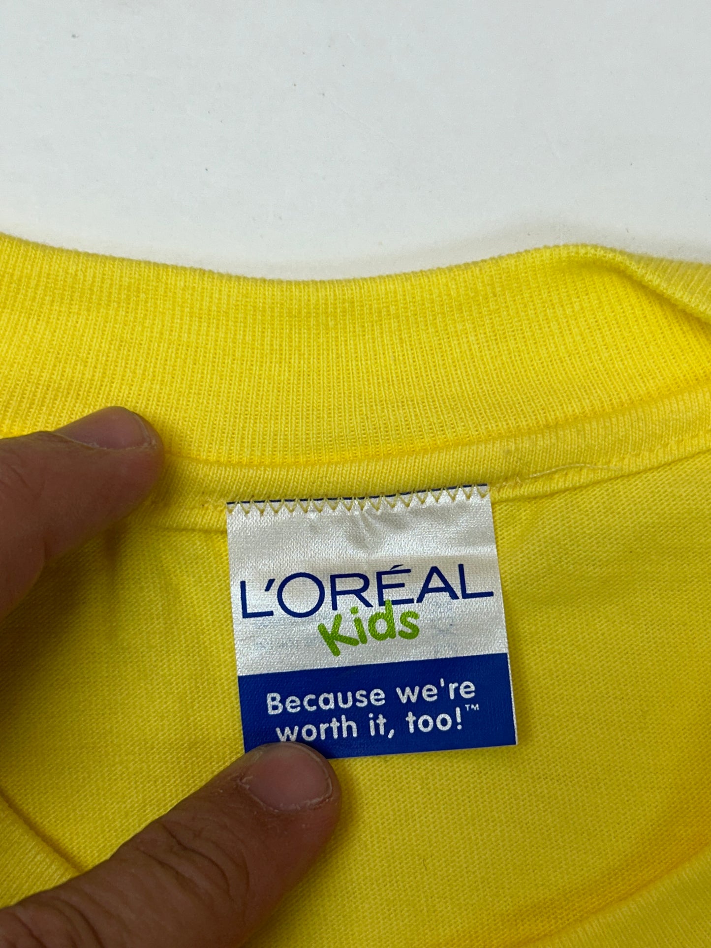 Vintage L’Oréal Kids Because We’re Worth It, Too! Soap Promo Shark Tee Yellow Large 21.5x29 Inches