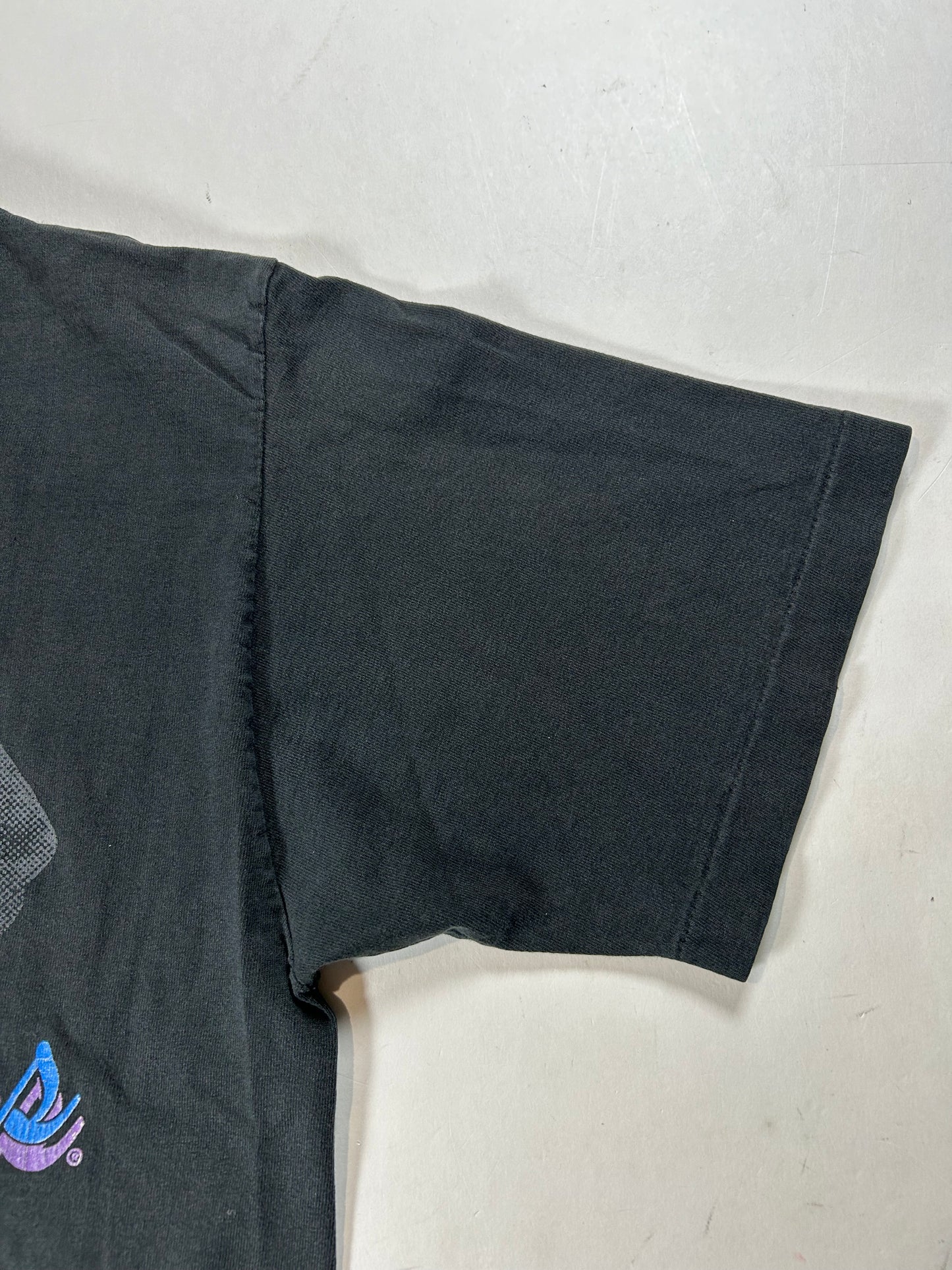 Vintage Busch Gardens Elephant Animal Graphic T-Shirt Fits Medium 19.75x28 Inches As Is Has Wear & Pin Holes Great Fade