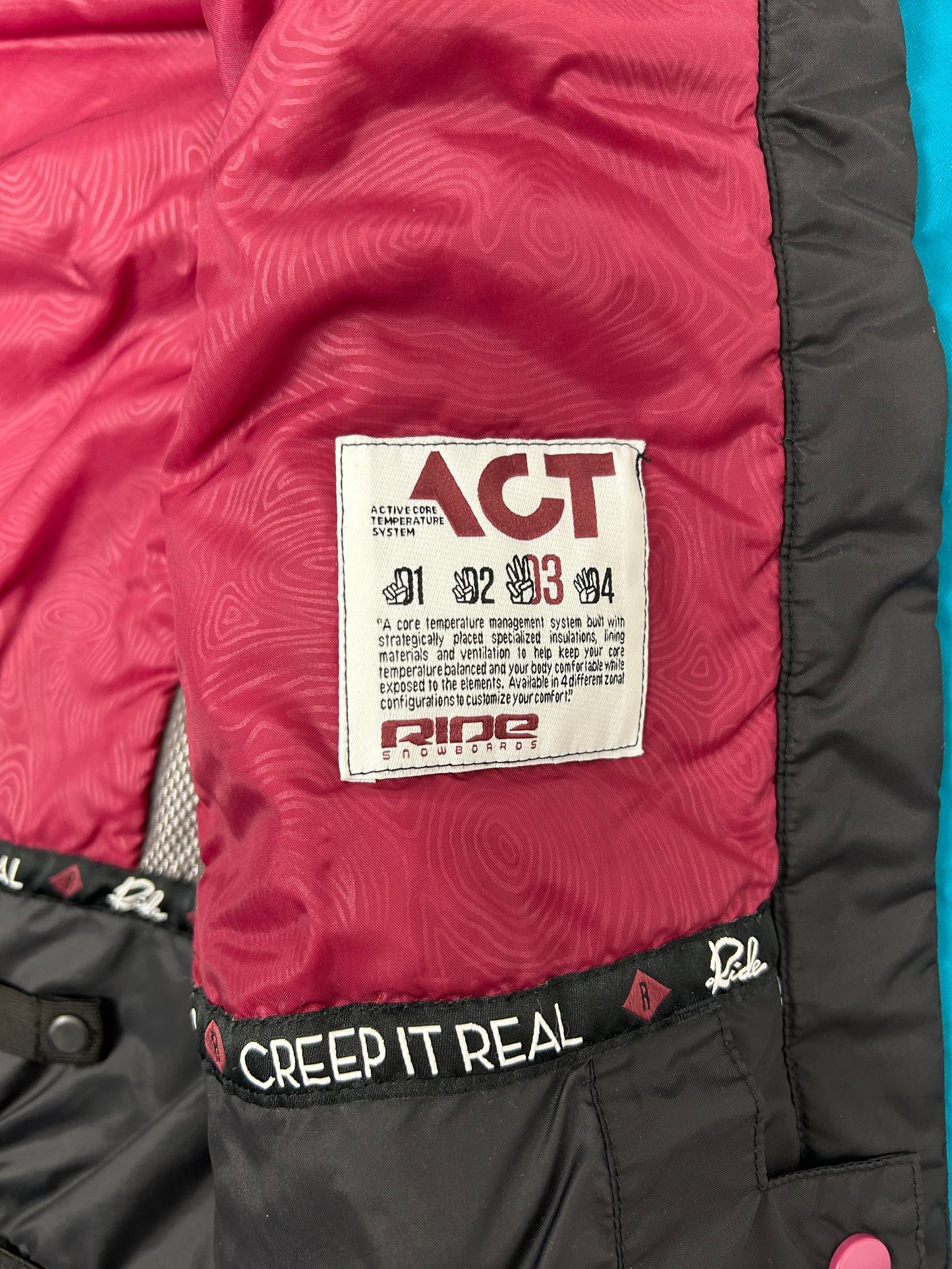 Vintage RIDE Snowboard 10k Strata HD 10 Jacket Large 23.5x30.5 Inches Ski Snowboarding