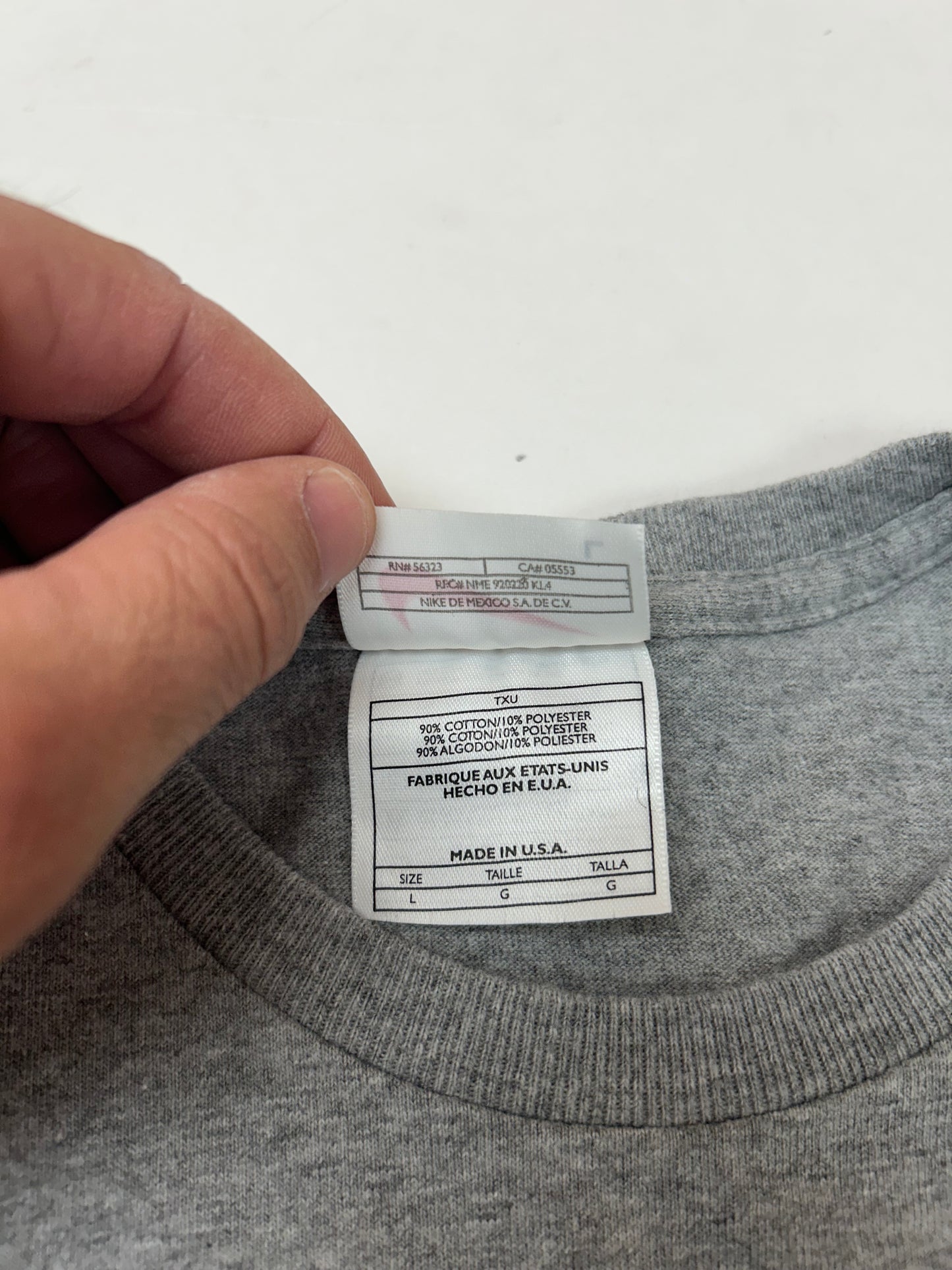 Vintage 90s Nike Swoosh Tee Women’s Large 20x25.5 Inches Gray