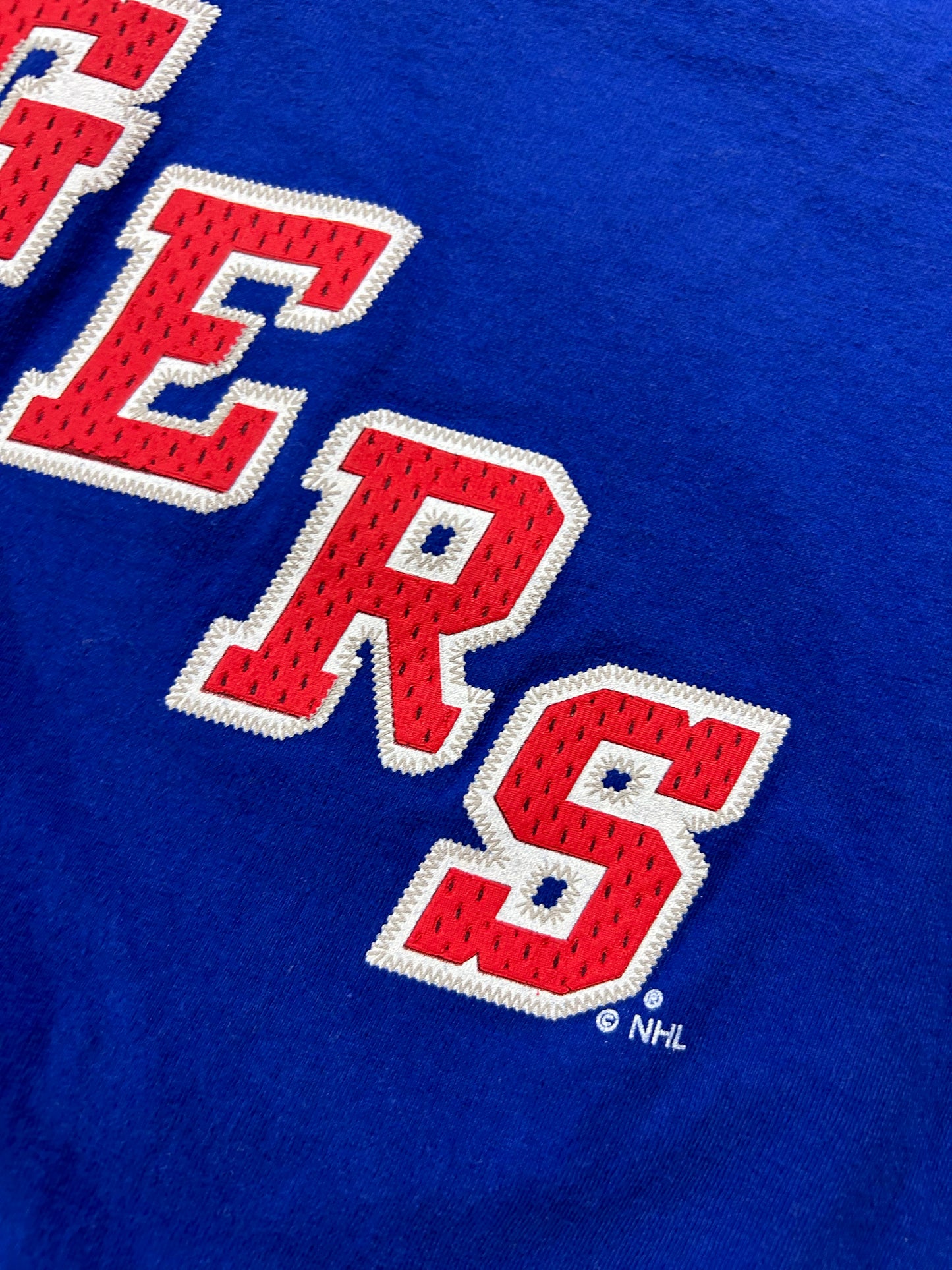 2010s Reebok New York Rangers Henrik Lundqvist #30 NHL Player Tee Medium 19.25x28.75 Inches