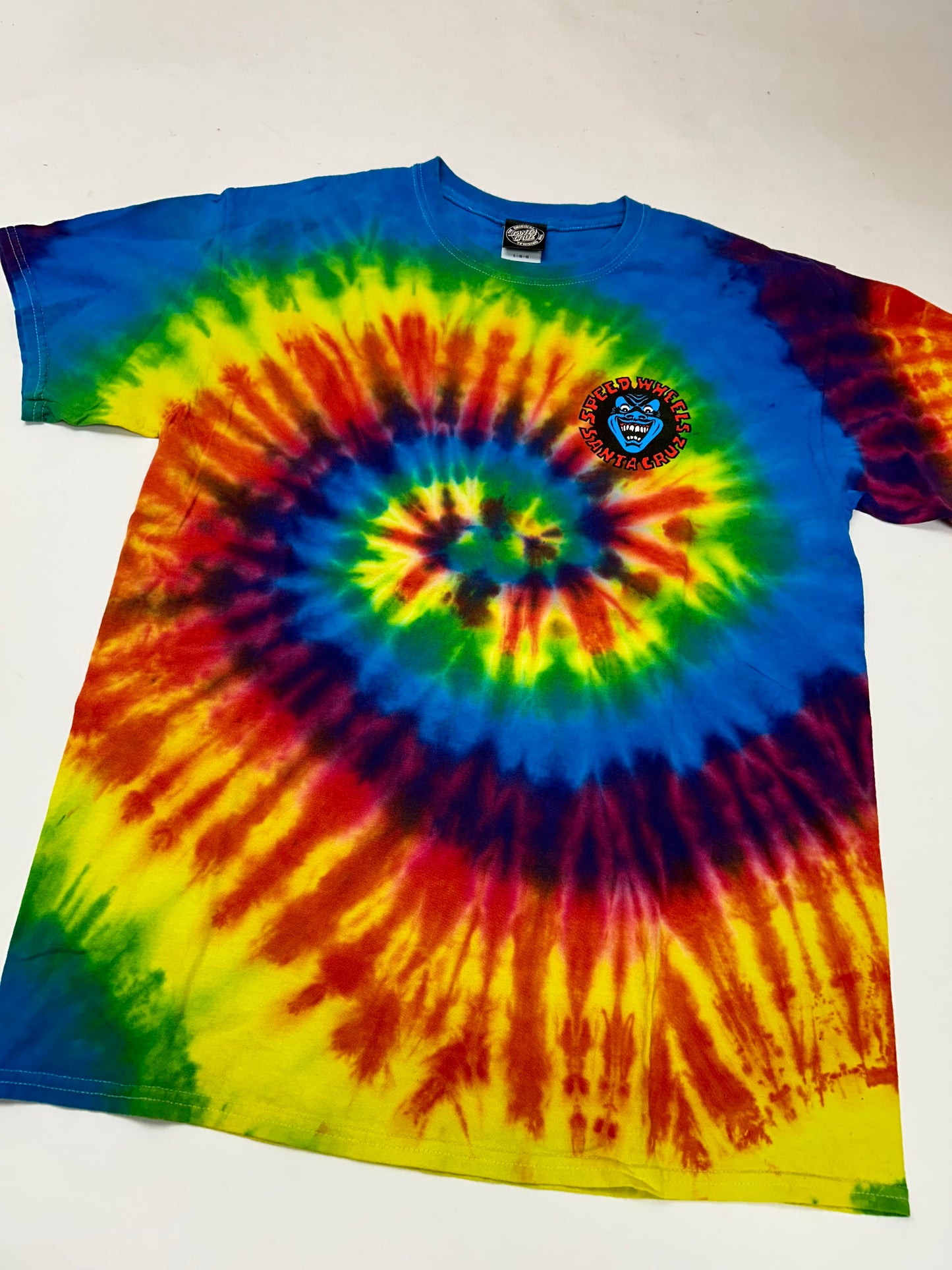 00s Santa Cruz Speed Wheels Tie-Dye Skate Tee Large 21.75x29.75 Inches