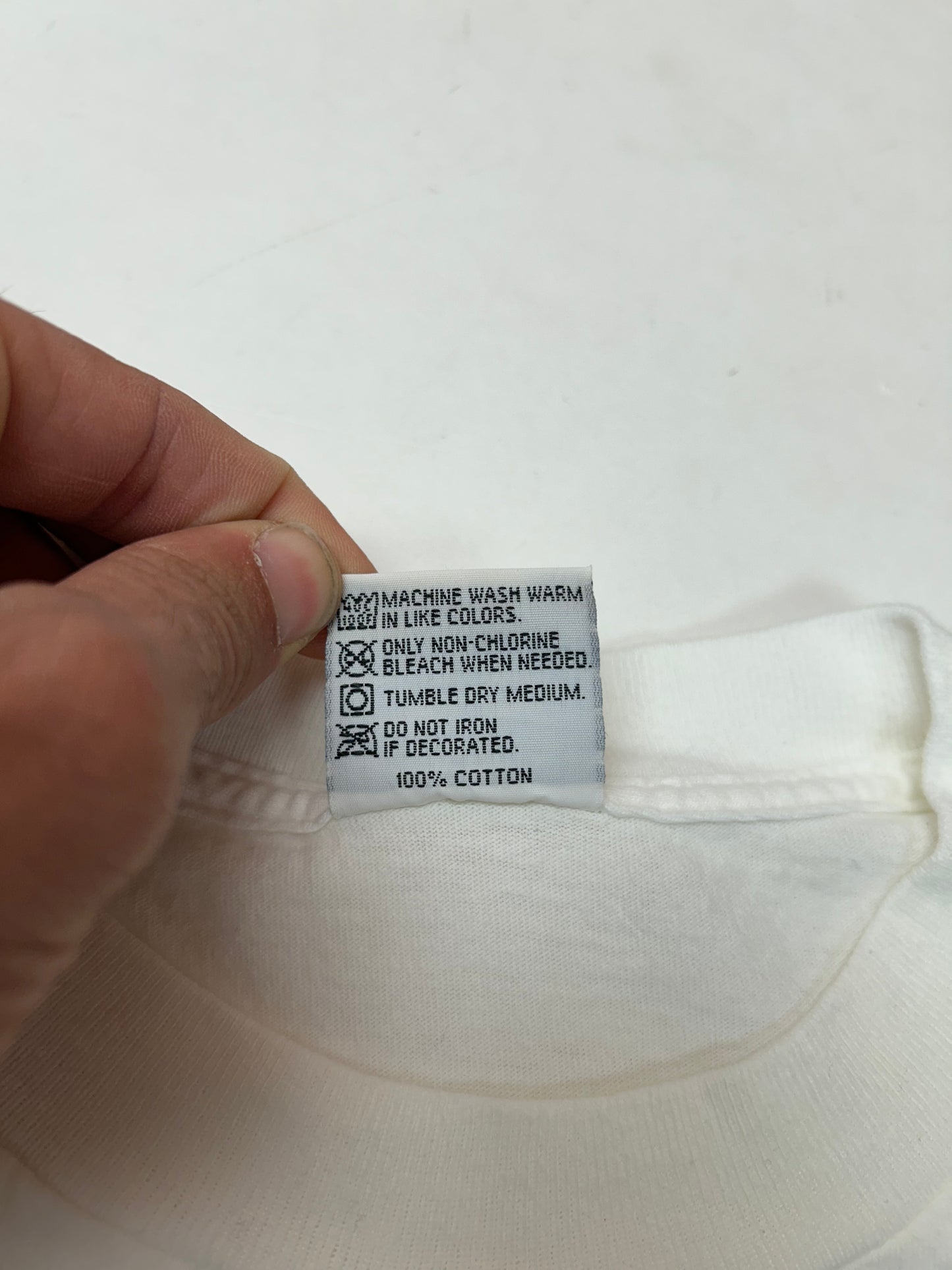 Vintage 90s Hard Rock Cafe Orlando Florida OSFA Fits Like 2XL/L 25.5x29.25 Inches White