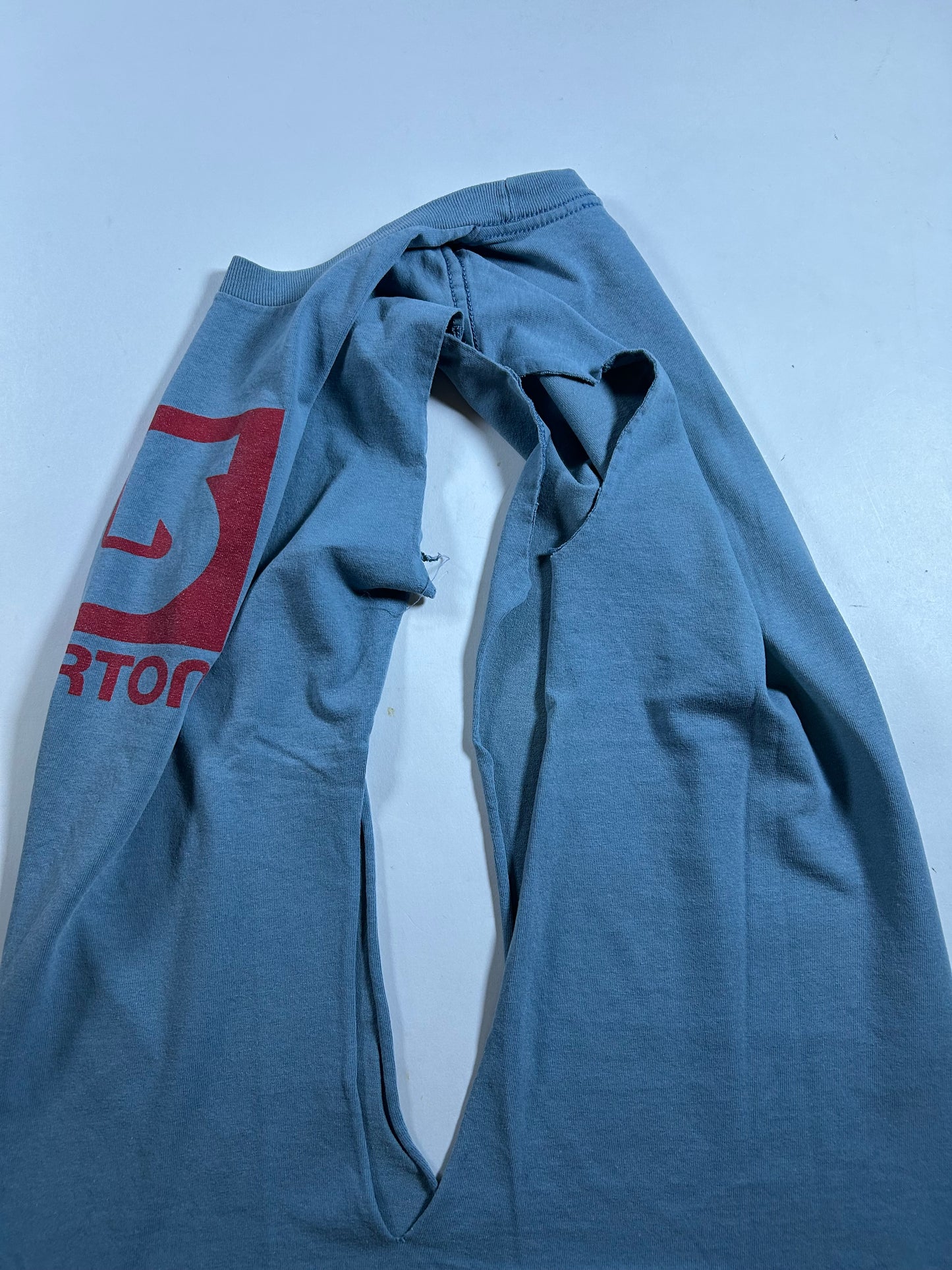 Vintage 2000s Burton Snowboards Chopped Sleeveless Workout Tee Small+ Fit 18.25x25.25 Inches