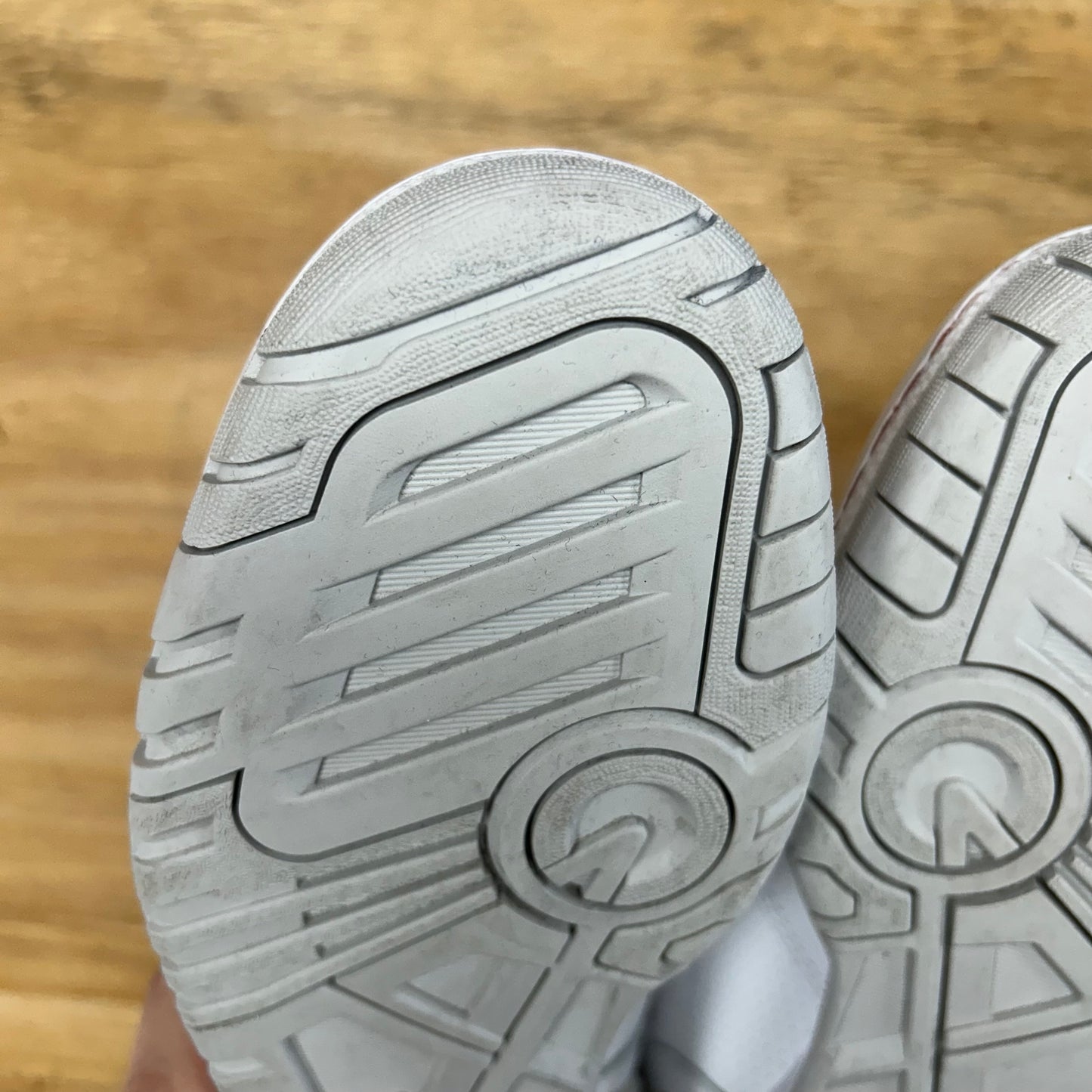 New Balance 550 Boston College Eagles White Red Shoes US Men’s 10.5 Women’s 12