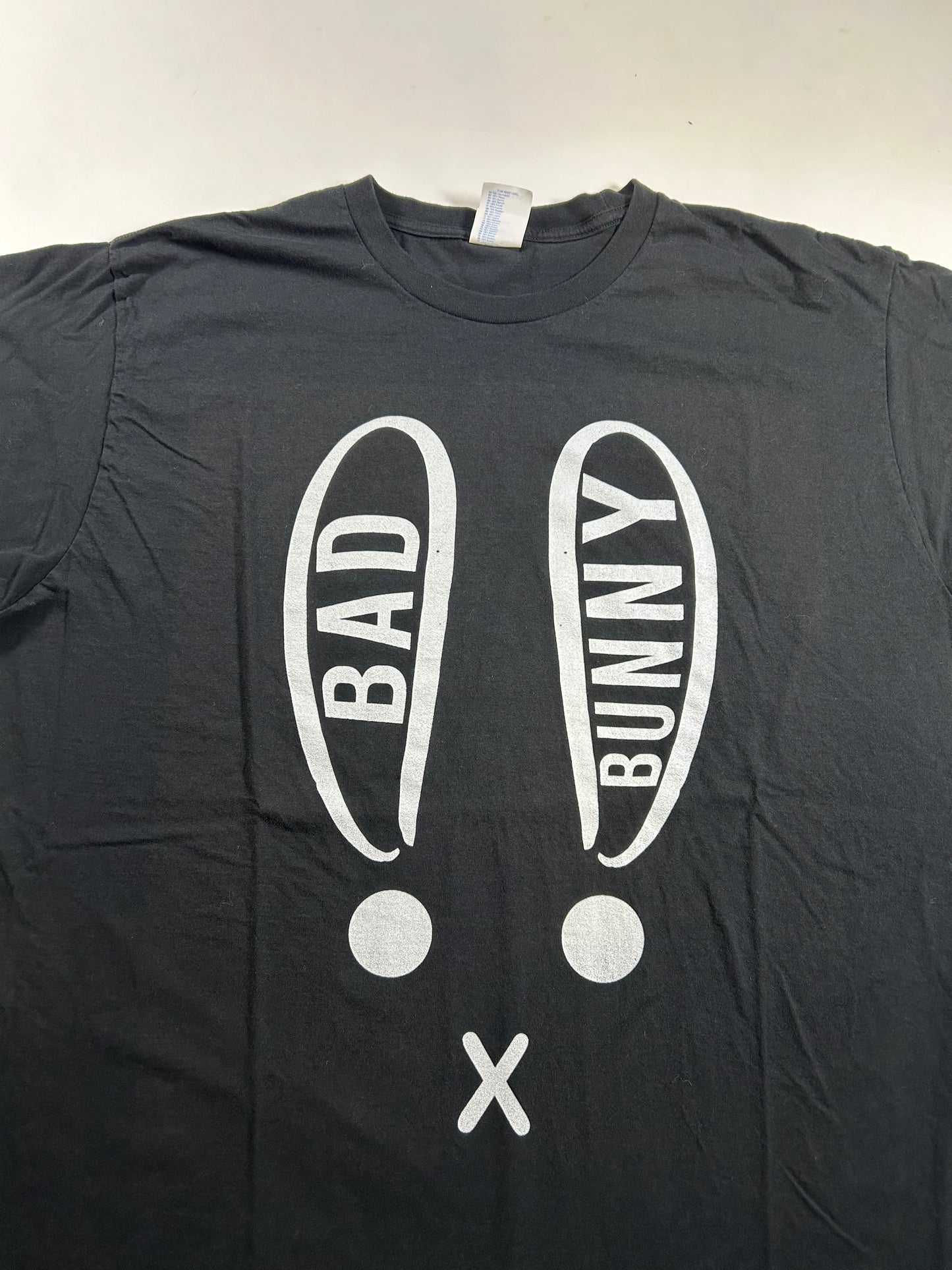 Bad Bunny Music Latino Pop Tee Black XL 23.75x29.5 Inches