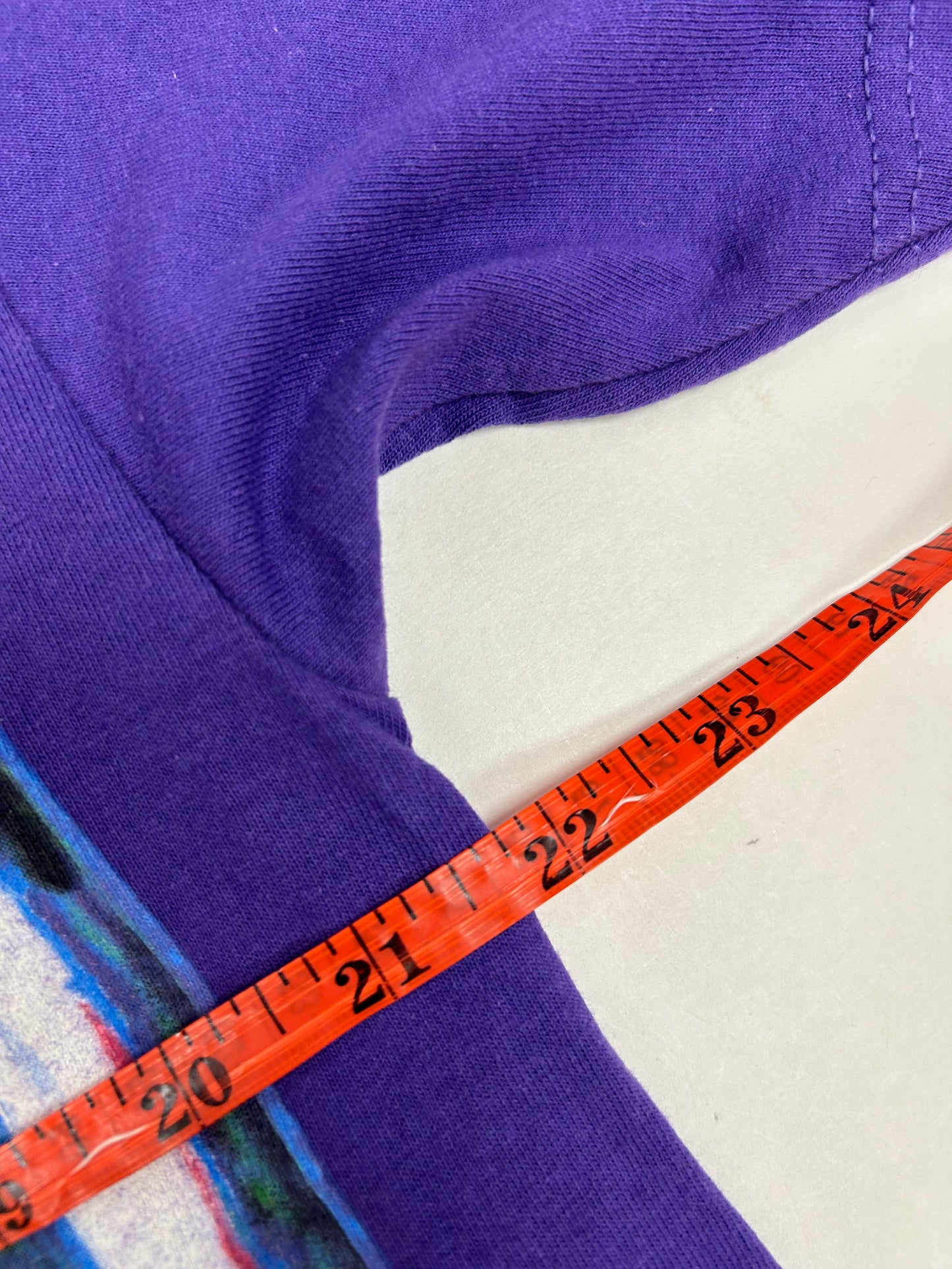 Vintage Circa Footwear City Tokyo Image Skate Tee Large 21.5x31.5 Inches Purple