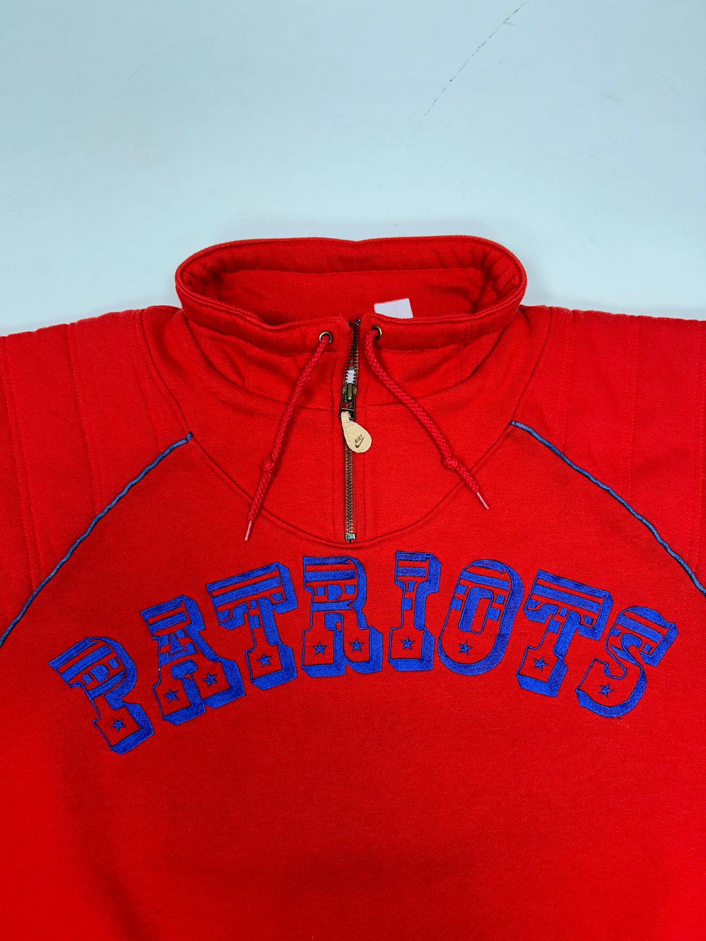 Vintage New England Patriots NFL Nike 1/4 Zip Pullover Sweatshirt Tagged Medium 24.5x25 Inches 80s