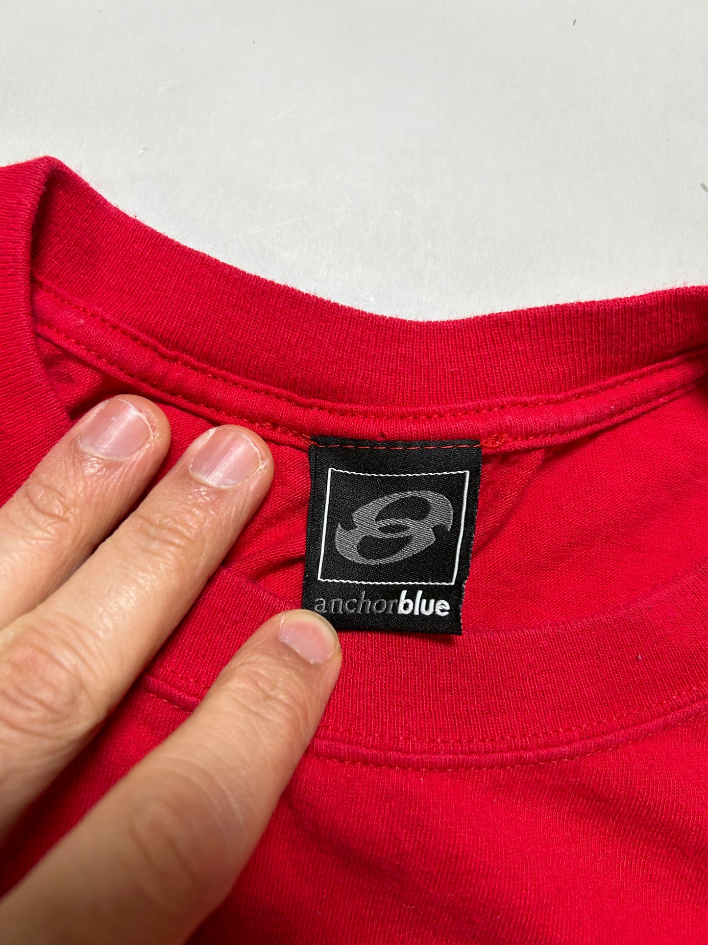 Vintage 00s Anchor Blue Define Girlfriend Tee Red 2XL 25.75x30.5 Inches