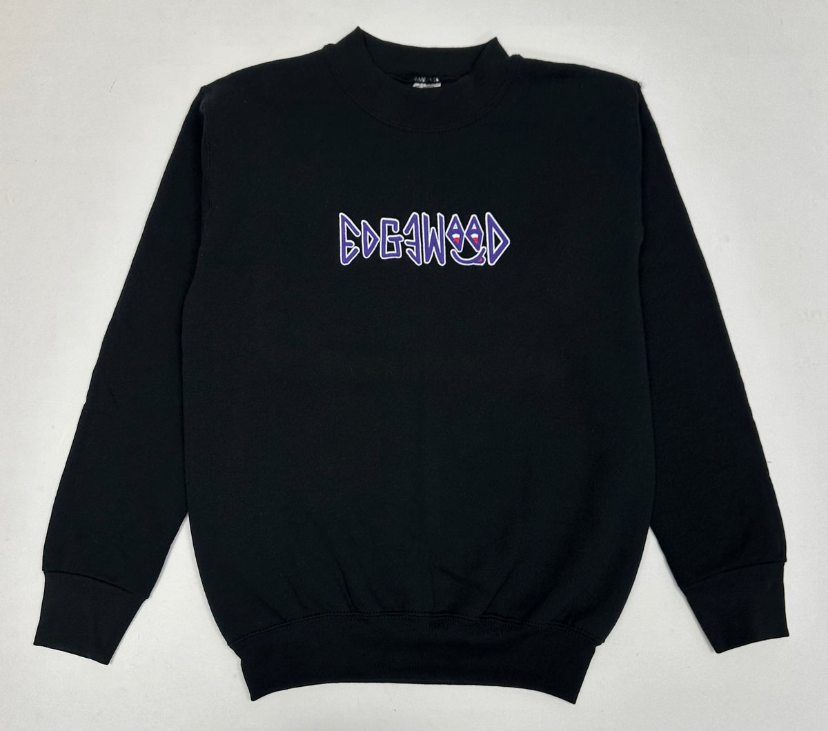 Edgewood NJ “Deeper Than The Roots.” First Edition Crewneck Sweatshirt Tagged Small 90s Fruit 50/50 Blend Made In USA Black