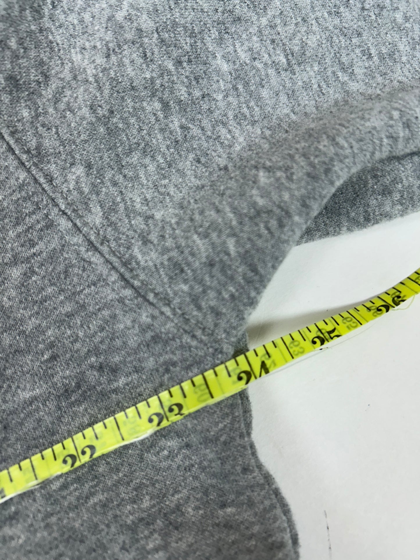 Nike SB Skateboarding Gray Pullover Hooded Sweatshirt 2020 Large/Medium Fit 23.75x27.5 Inches
