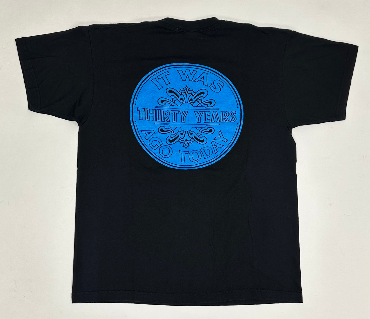Vintage The Beatles Thirtieth Anniversary 1964-1994 Music Band Tee Large Rare 22x28.25 Inches