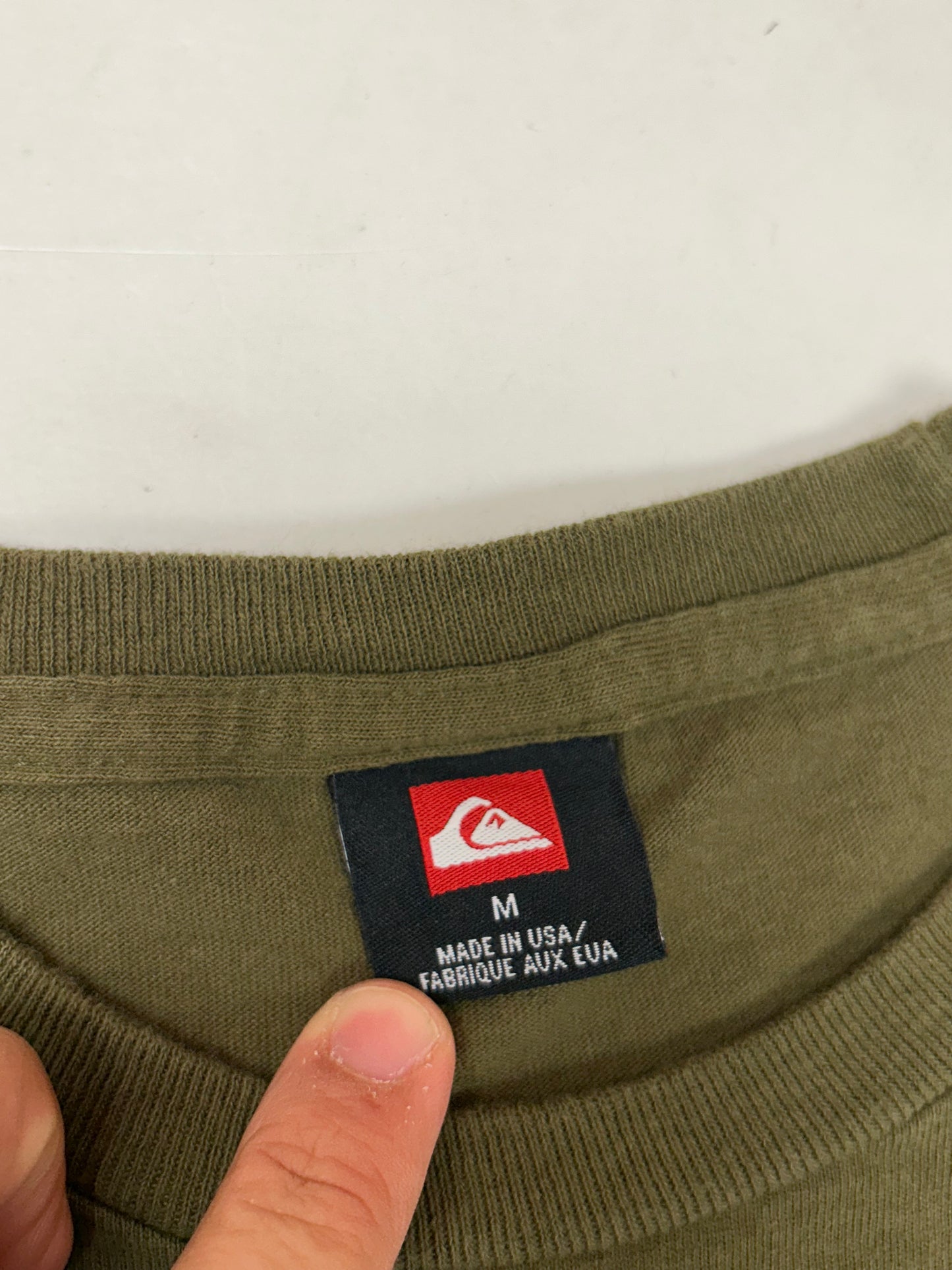 Vintage Quiksilver Boarding Company Surfing Surf Skate Tee Green USA Made Medium 20.5x27.5 Inches