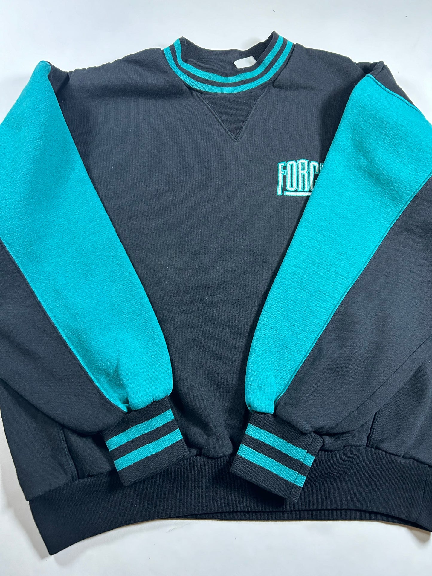 Vintage 90’s Nike Force Crewneck Sweatshirt Boxy Fit M/L 25x/25 Inches Rare