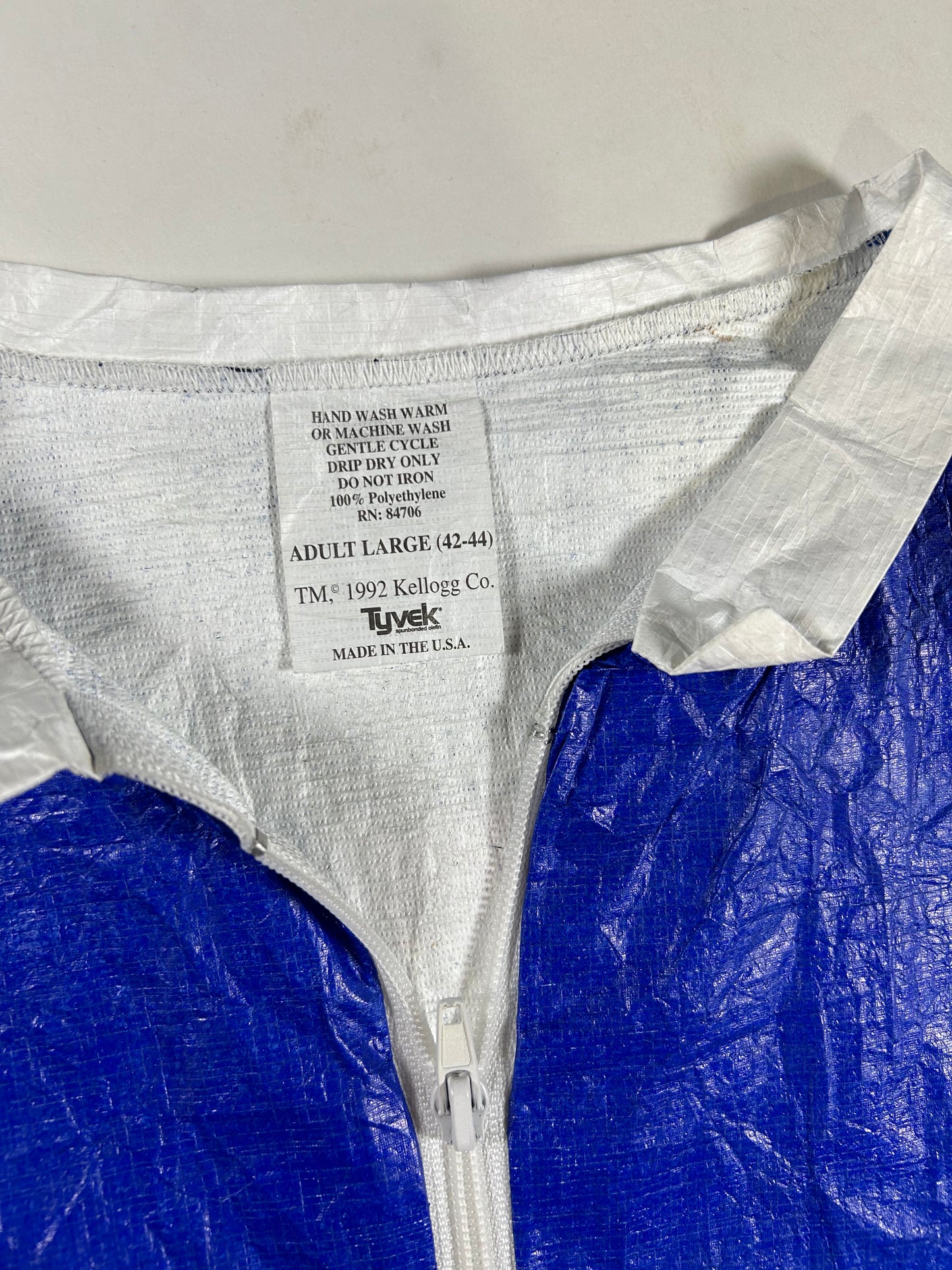 Vintage 1992 Barcelona Olympic Basketball Dream Team Jacket  Kellogg's Tyvek Size Large 25.75x27.25 Inches