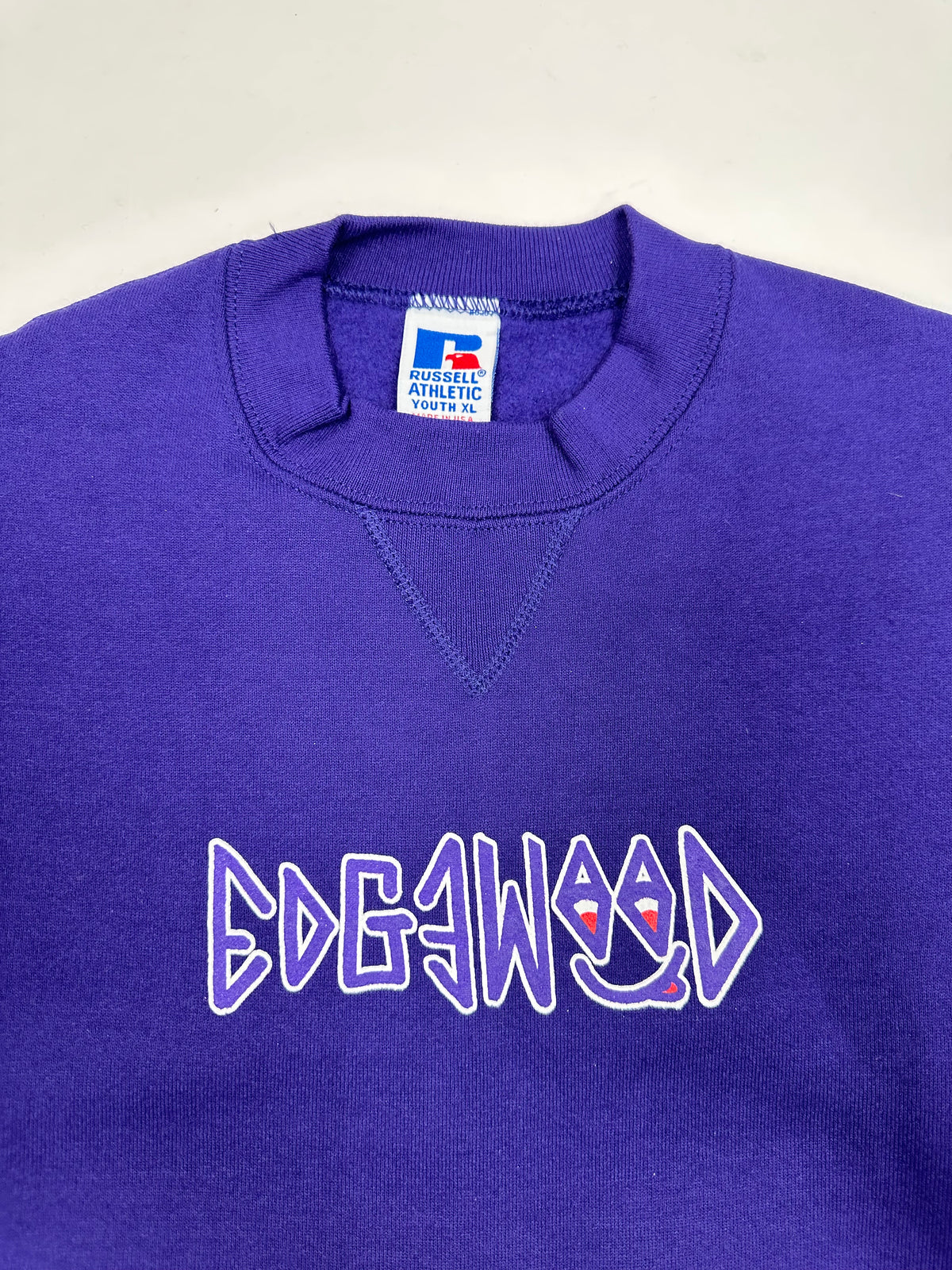 Edgewood NJ “Deeper Than The Roots.” First Edition Crewneck Sweatshirt Tagged Youth XL 21.25x25.75 Inches 90s Russell Athletic 50/50 Blend Made In USA DS Purple