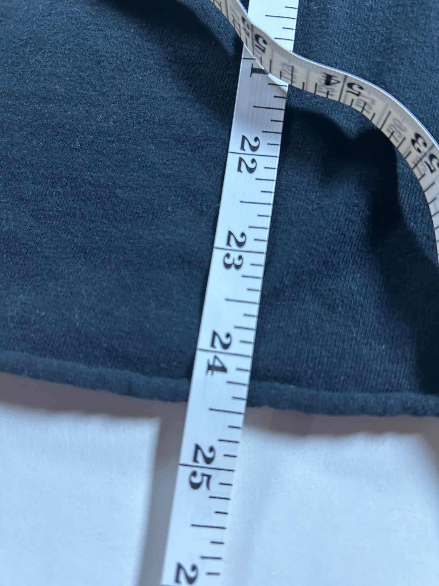 The Clash London Calling Graphic T Shirt Black 2000s Print Music Cropped Tee M/S Fit 20.5x24.5 Inches