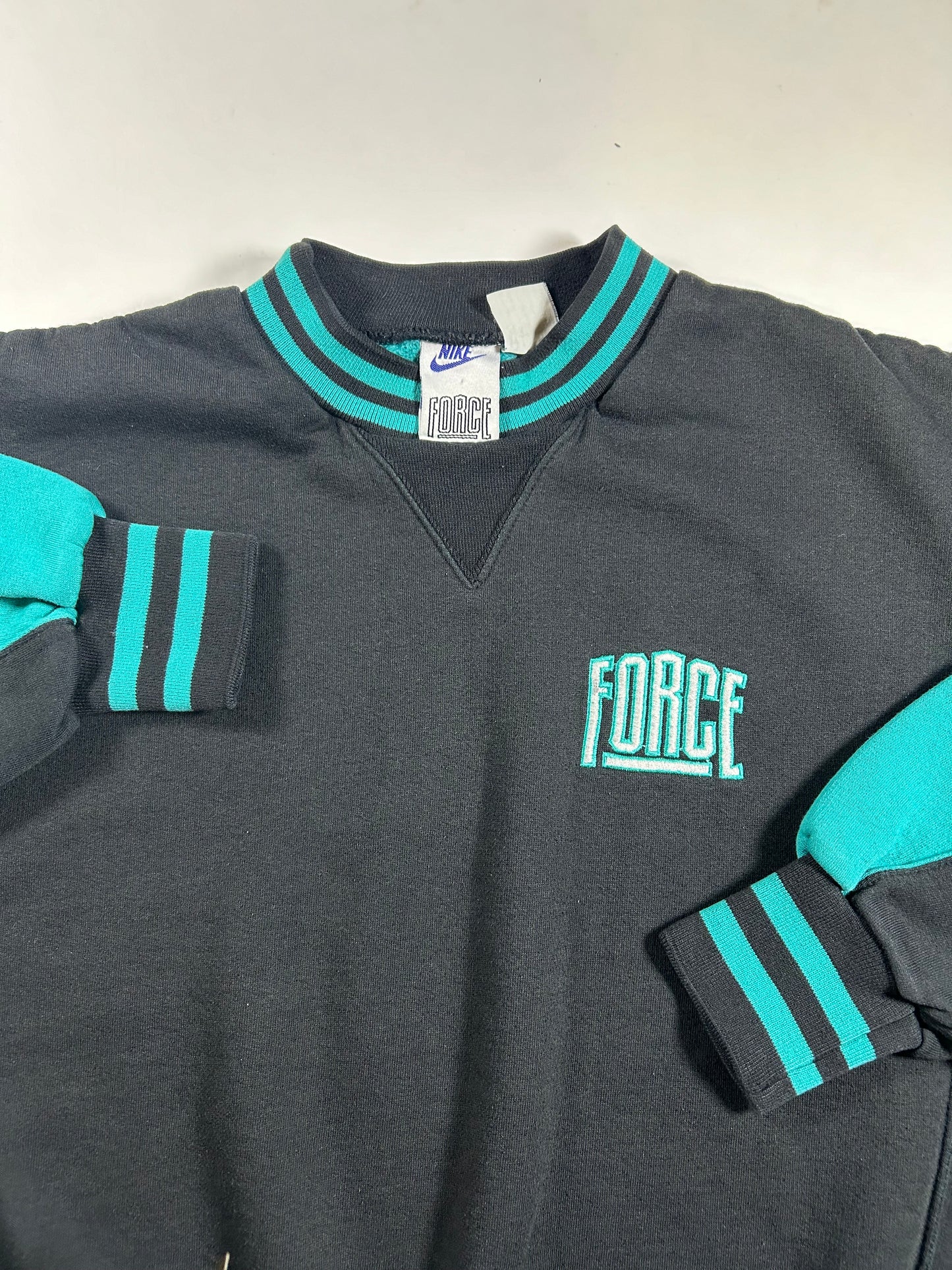 Vintage 90’s Nike Force Crewneck Sweatshirt Boxy Fit M/L 25x/25 Inches Rare