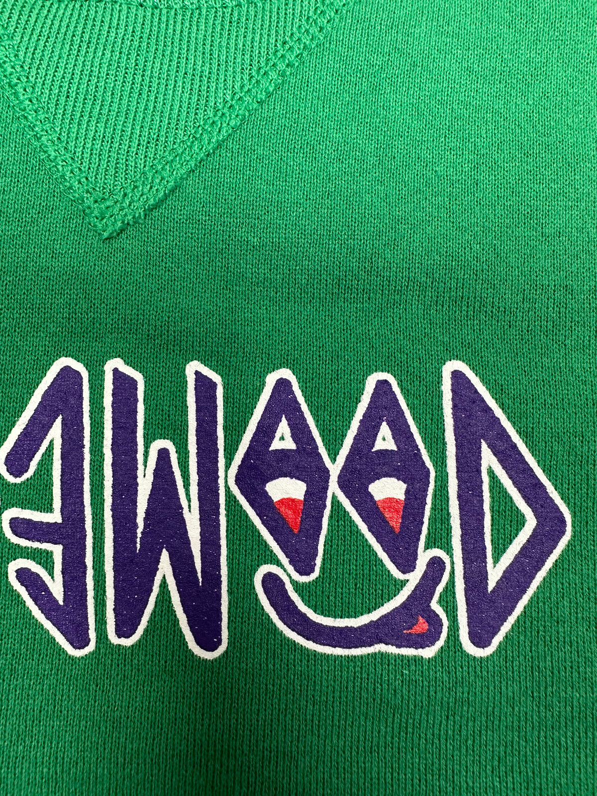 Edgewood NJ “Deeper Than The Roots.” First Edition Crewneck Sweatshirt Tagged Youth Small 90s Russell Athletic 50/50 Blend Made In USA DS Kelley Green 17x19