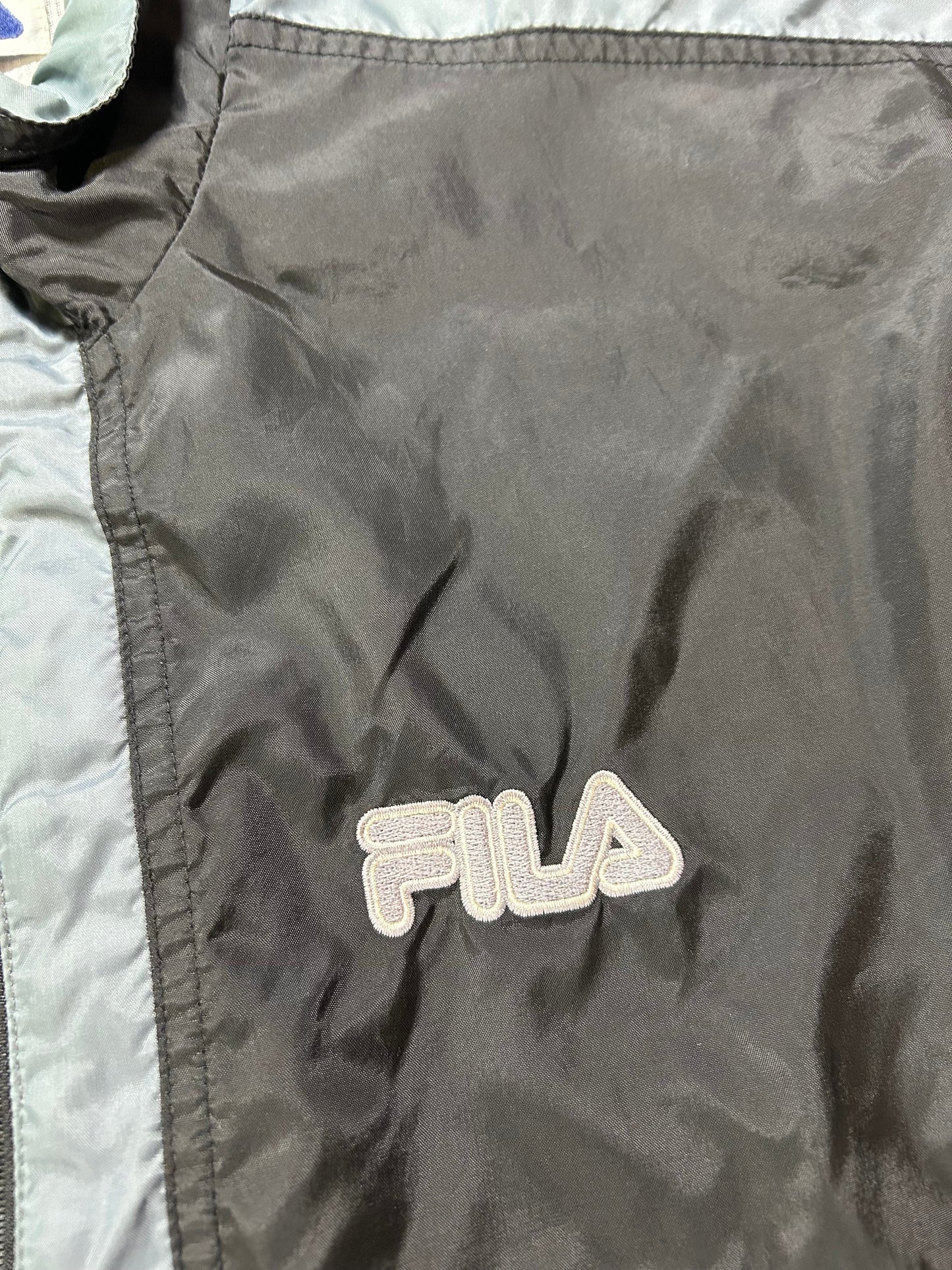 Vintage Fila 1/2 Zip Pullover Windbreaker Jacket Tagged Medium Can Fit Large 25.5x27.25 Inches