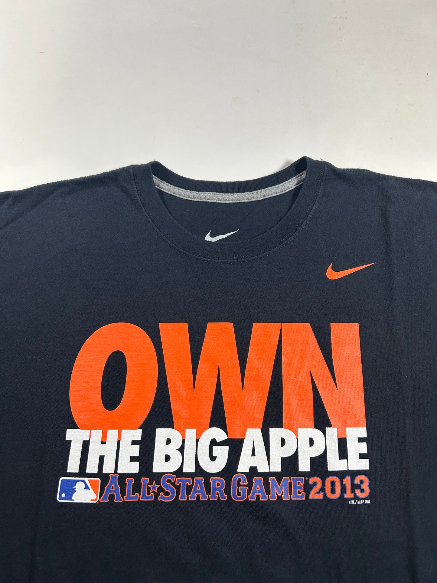 Nike 2013 MLB All Star Game Own The Big Apple New York Baseball Tee 2XL 25.75x31.25 Inches
