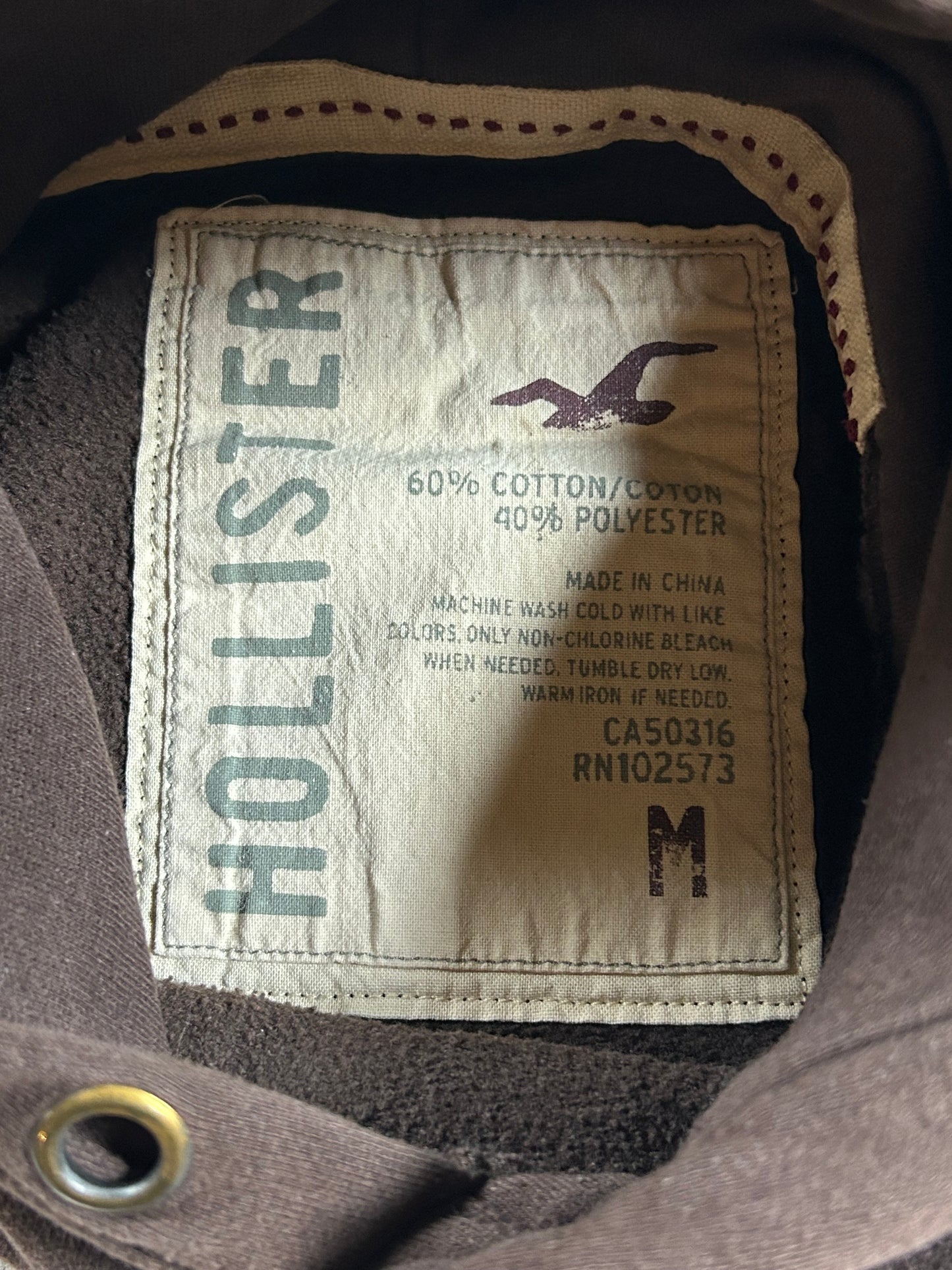 Hollister California Spellout Surf Pullover Hooded Sweatshirt Medium/Small Fit 21x25.75 Inches Brown