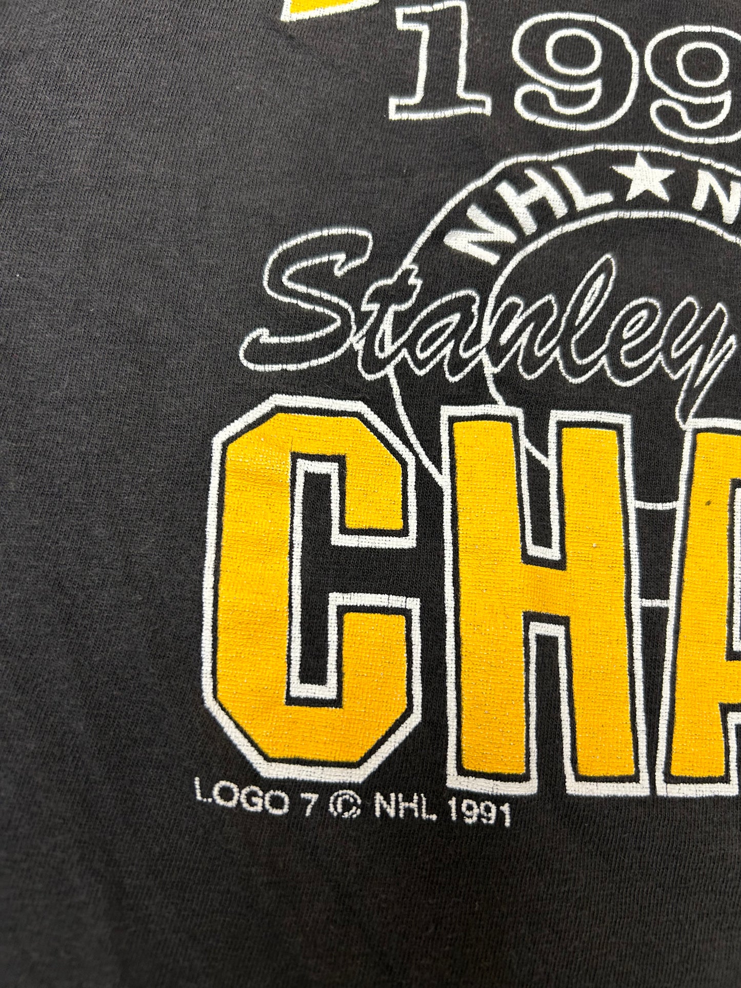 Vintage Logo 7 1991 Pittsburgh Penguins NHL Stanley Cup Champions L/XL Thin Fit 22.75x27.75 Inches