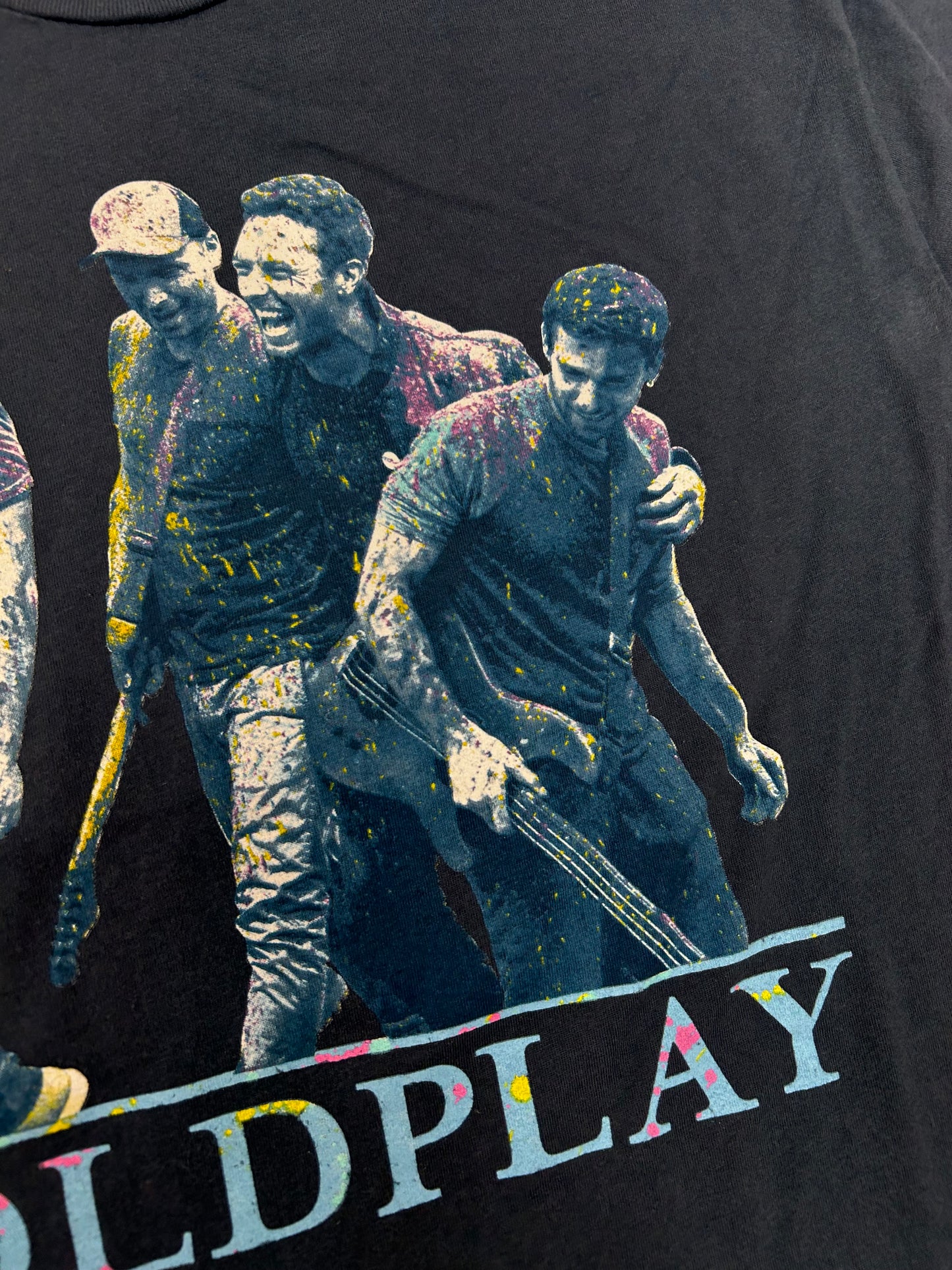 2016 Coldplay A Head Fill Of Dreams World Tour Tee Medium 19.25x27.75 Inches