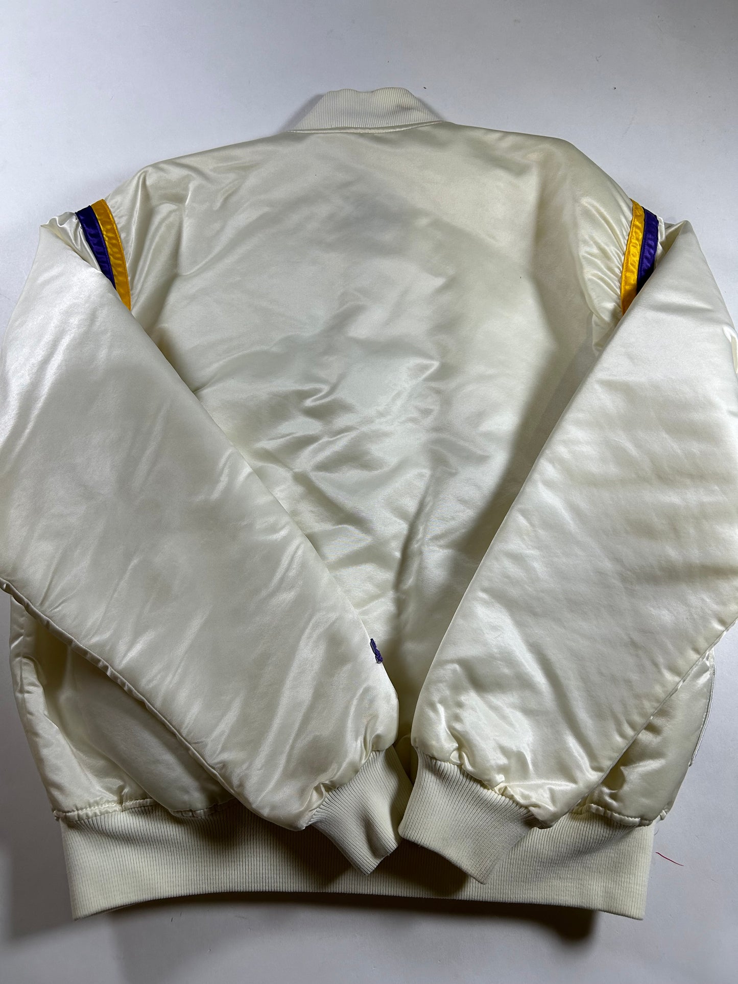 Vintage Starter Los Angeles Lakers Satin Jacket NBA 80s 90s XL/Large 26.5x/27.5 Inches