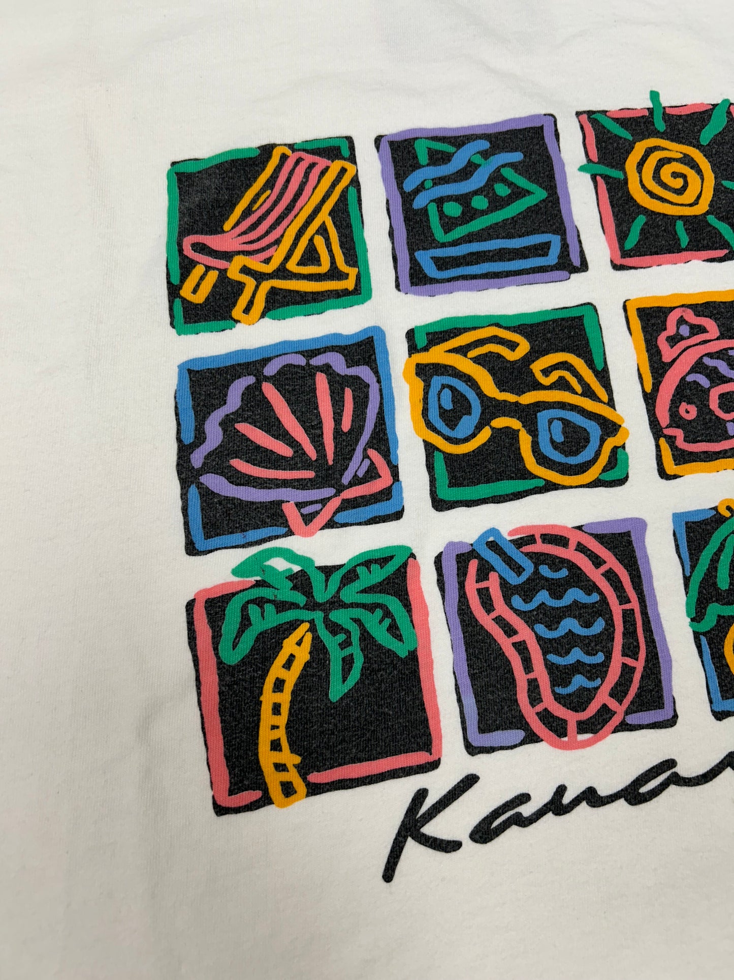 Vintage Crazy Shirts Hawaii Kauai Beach Essentials Graphic Shirt Large 21.5x28
