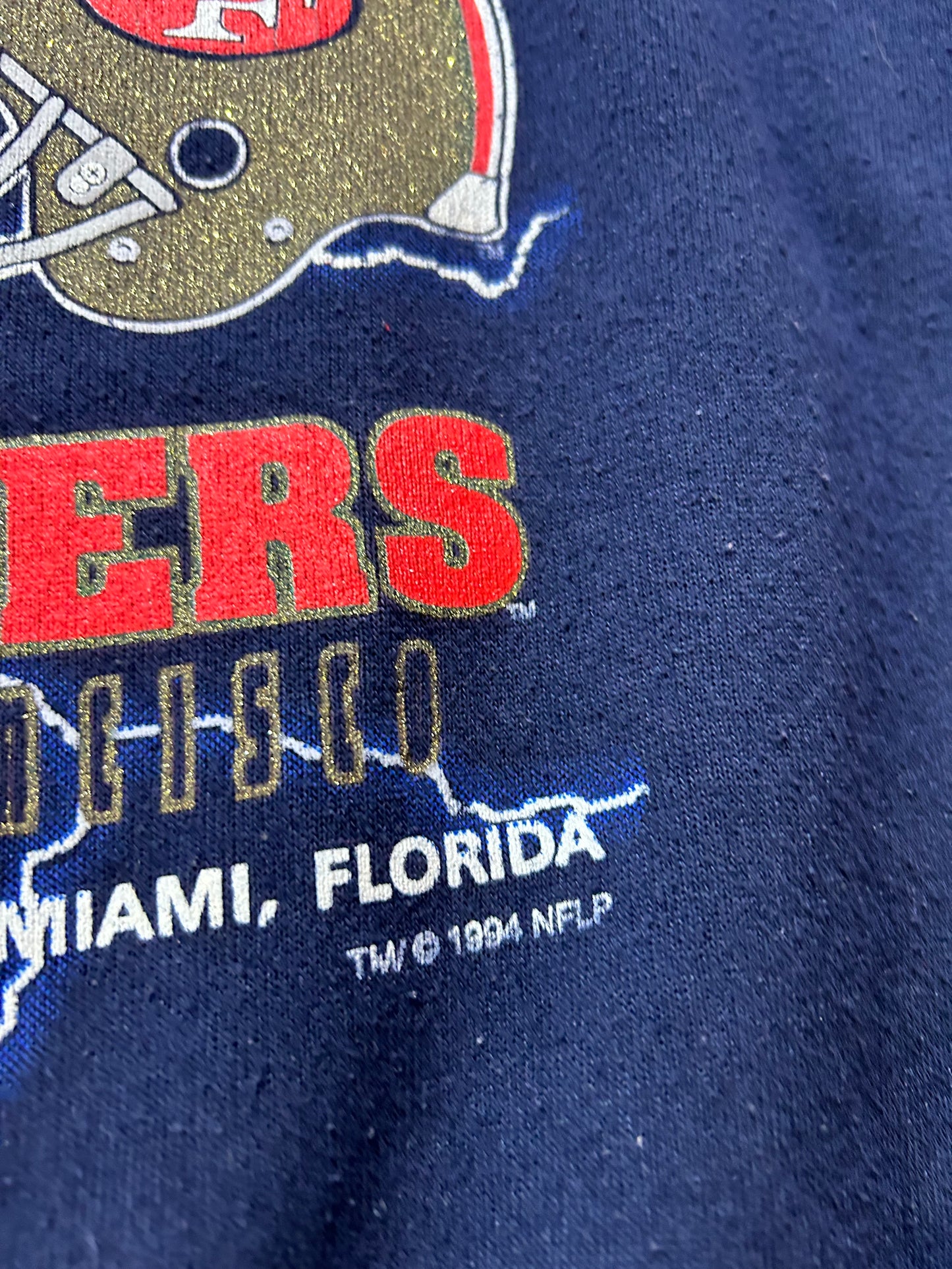 Vintage Super Bowl XXIX San Diego Chargers Vs. San Francisco 49ers NFL Match Up Joe Robbie Stadium Crewneck Sweatshirt Large/XL Fit 25x28.25 Inches