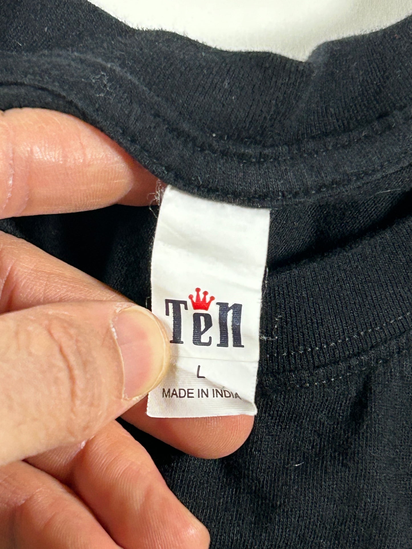 Yes Band Music Tee 2010s Print Rock Band Shirt Large 22.25x28.5 Inches Black