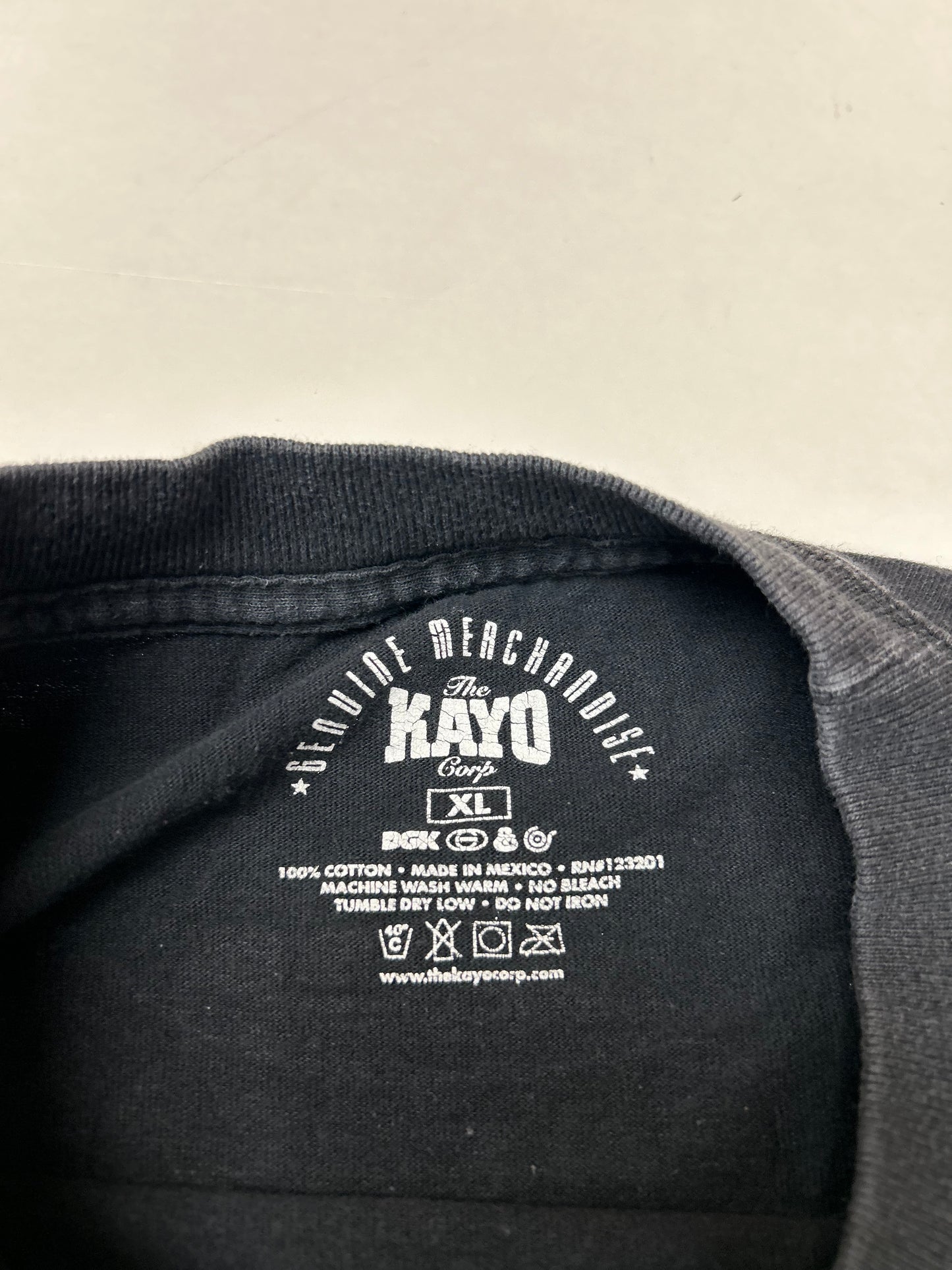 Vintage 2000s DGK Dirty Ghetto Kids Sky’s Not The Limit Skate Tee Skateboarding XL 23.5x30 Inches