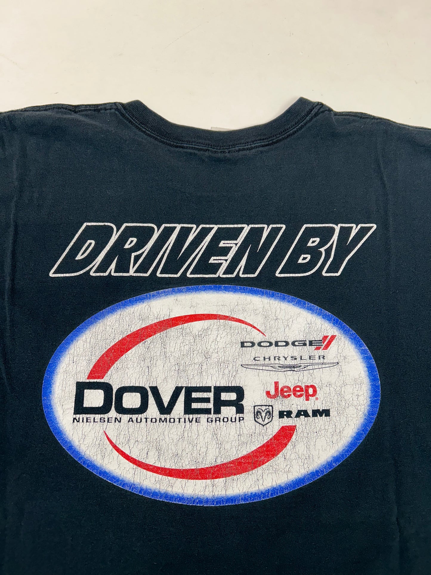 Vintage 00s WDHA 105.5 Rocks Your Ride Driven By Dover Nielsen Automotive Group Promo Tee XL