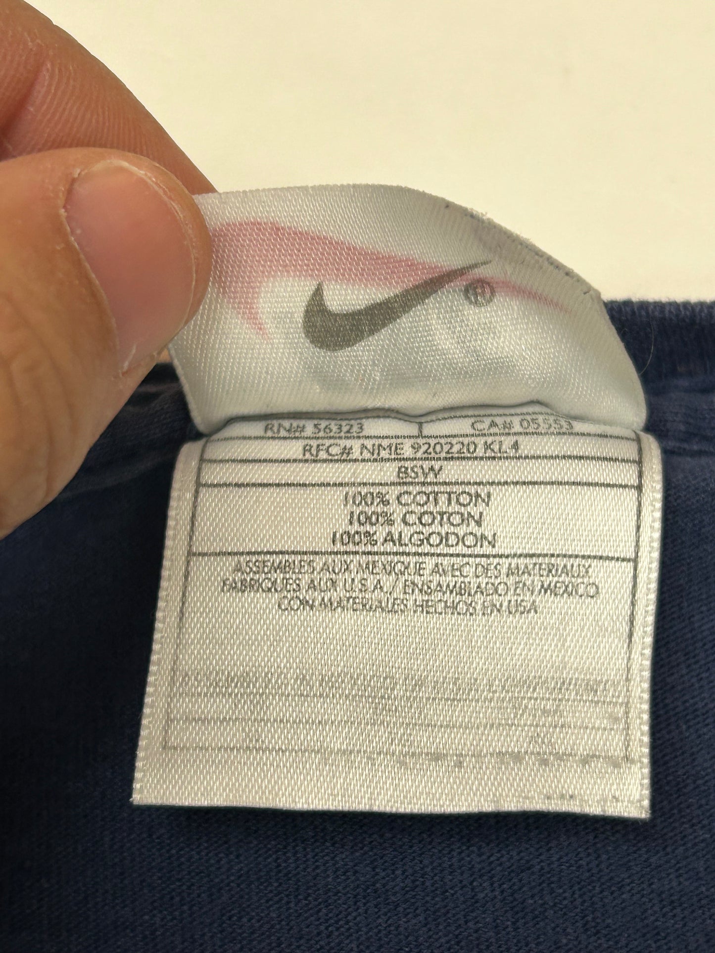 Vintage 90s Nike Embroidered Swoosh Essential Tee Navy XL 25x29.5 Inches