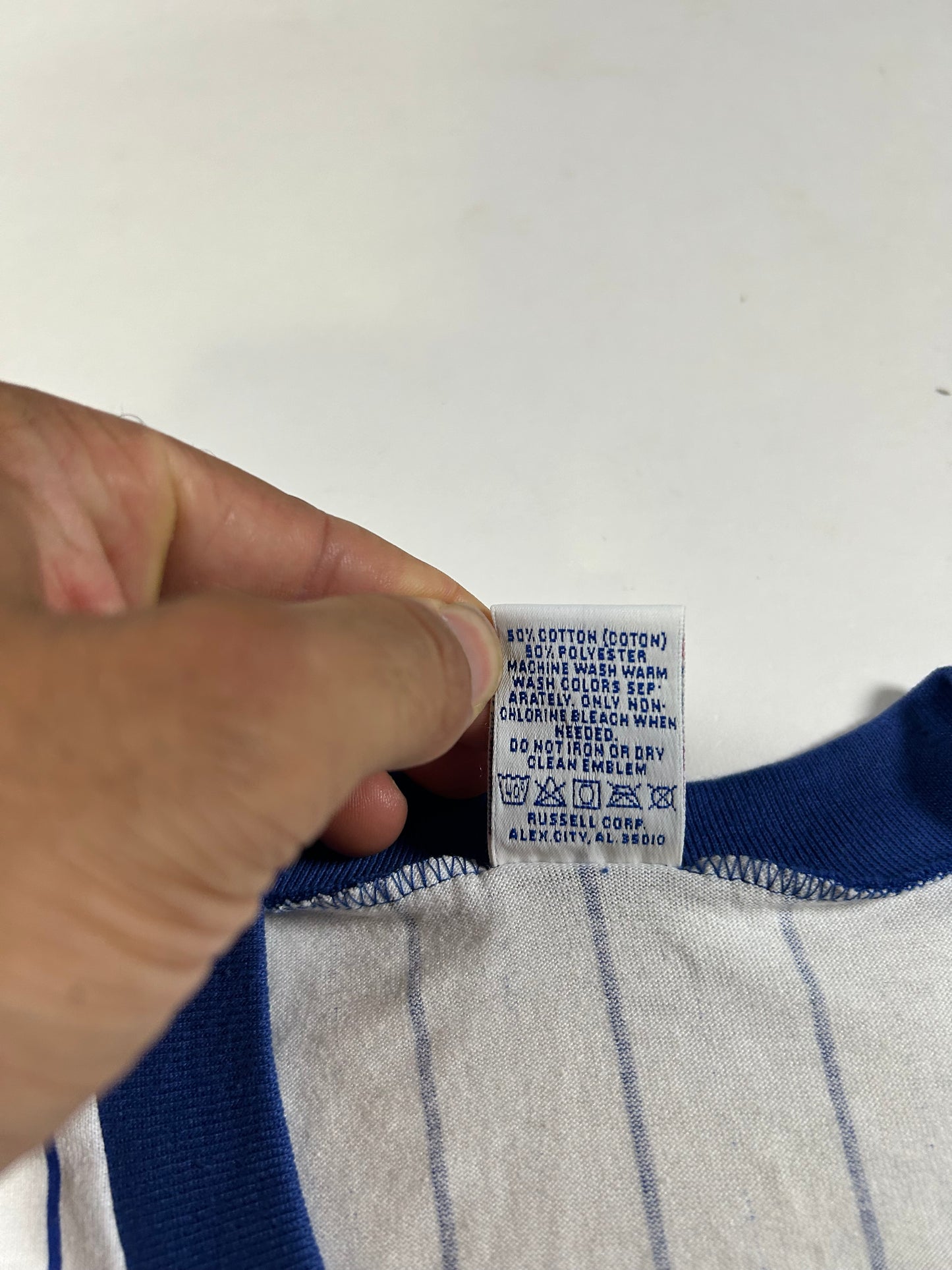 Vintage 90s Russell Athletic New York Mets MLB Pinstripe Baseball Jersey Style Tee Medium 20x29.5 Inches Small Spot