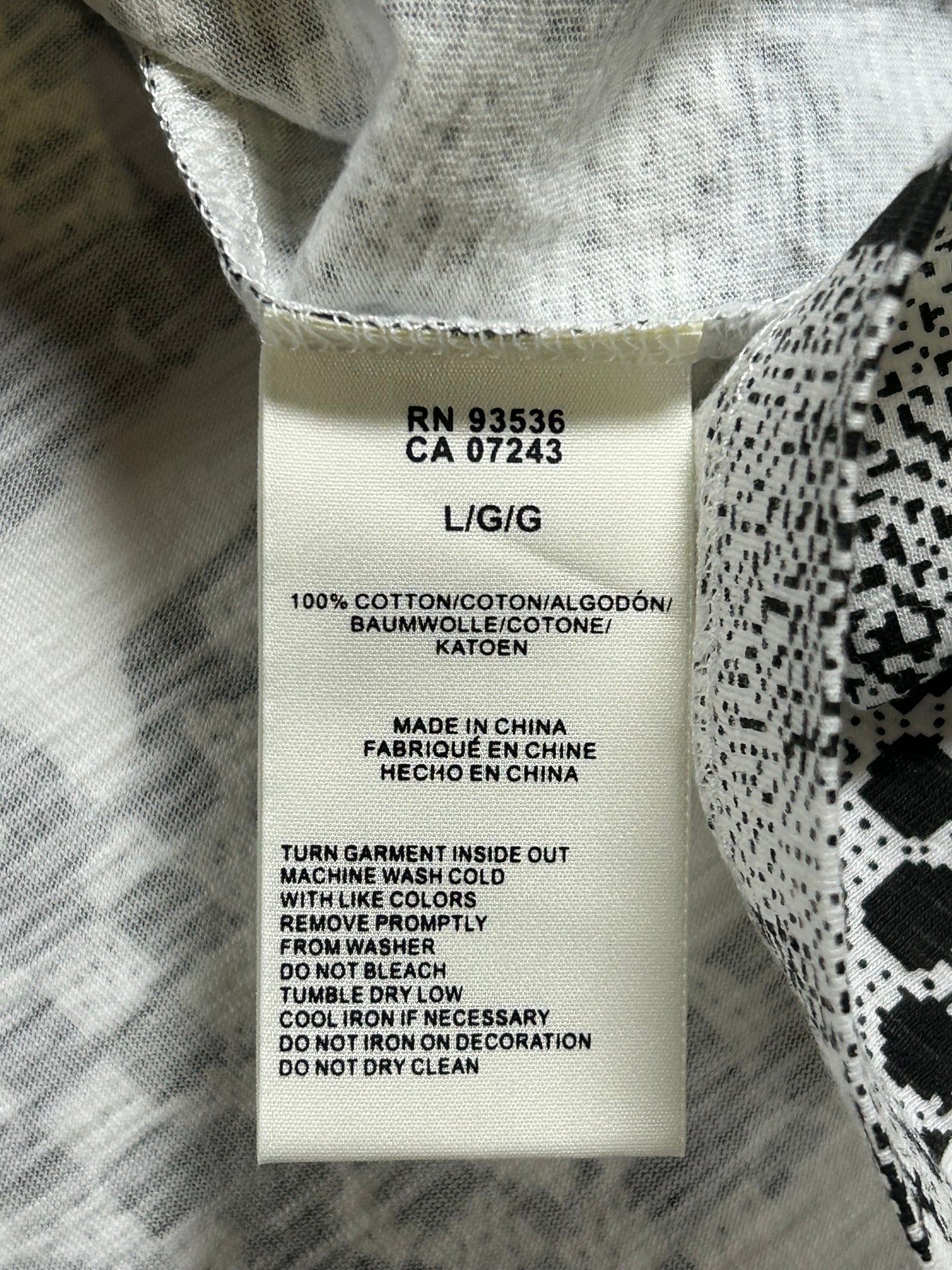 Vintage Eckō Marc Echō Cut & Sew Rutgers University Street Alchemists AOP Football Tee Large 22x29 Inches