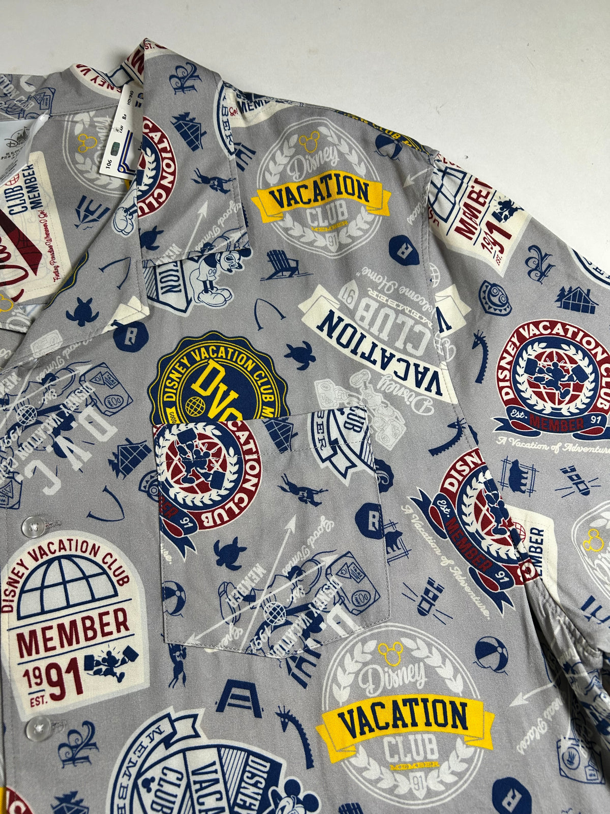 Disney Vacation Club Member Shirt Mens XL 26x31.5/32.5 Inches Mickey Mouse