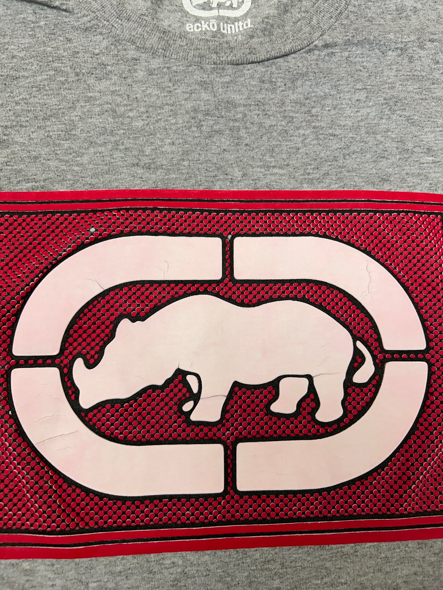 00s Eckō Unlimited Rhino Graphic Tee XL 23.75x29.75 Inches Gray