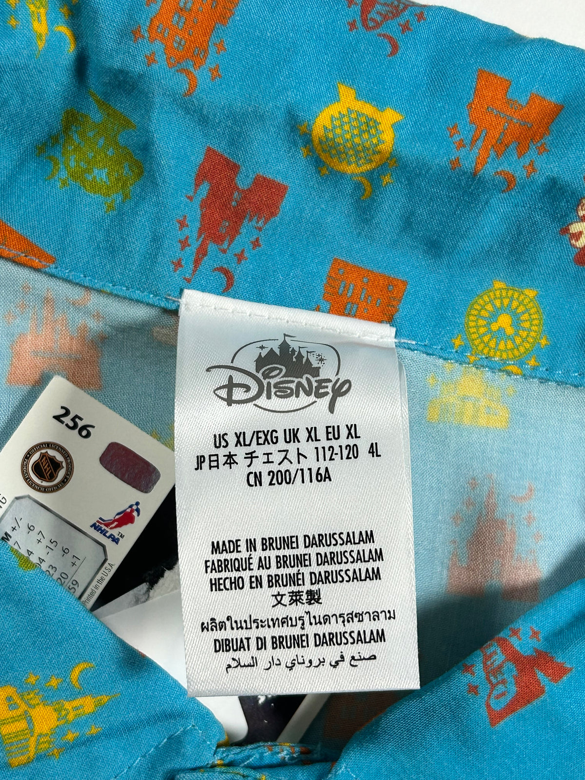 Disney Vacation Club Member Mens Resort Logo Camp Shirt Blue XL/L Fit 24.5x29.75