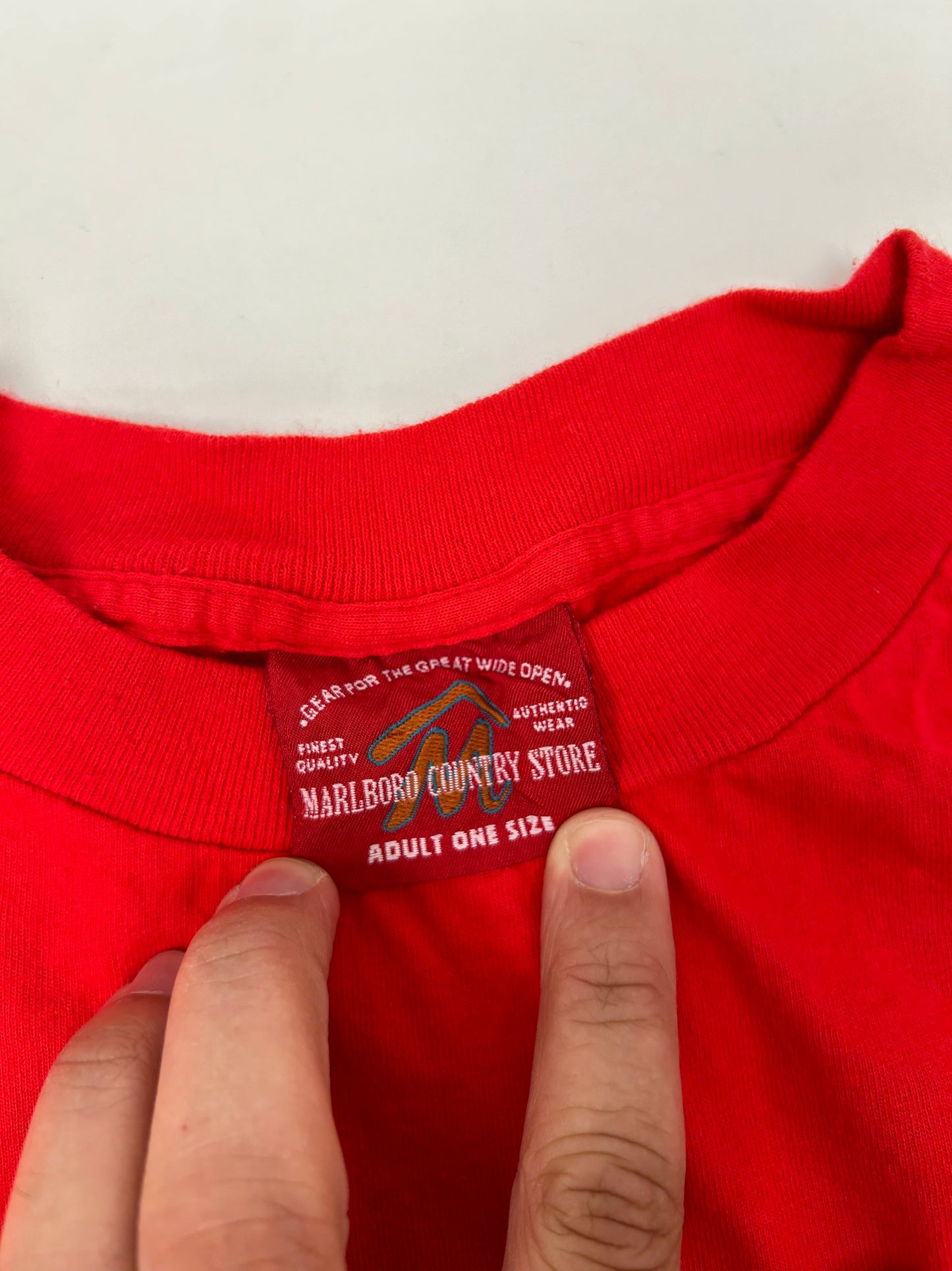 Vintage 90s Marlboro Country Store M Logo Pocket Tee XL Fit