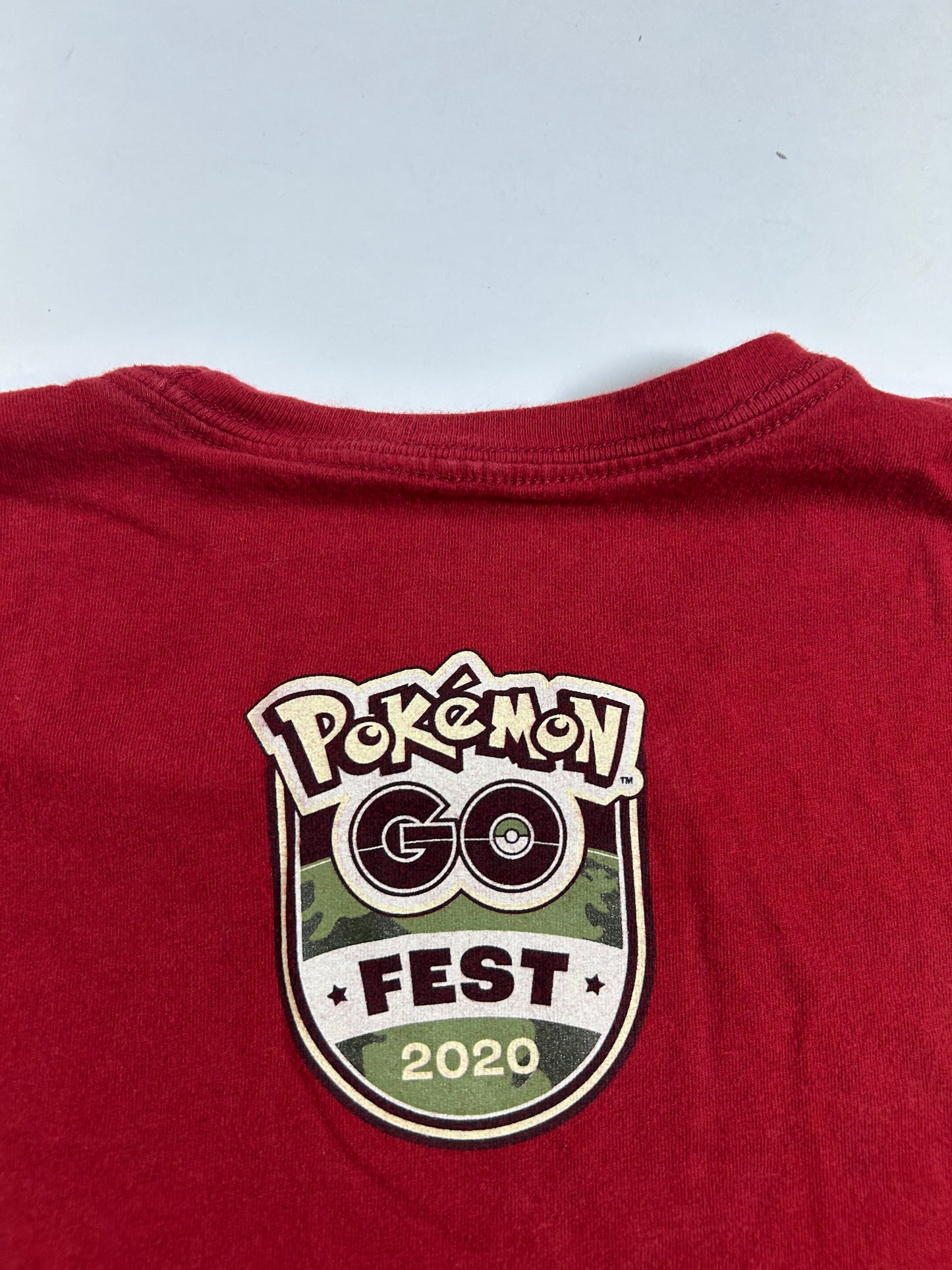 Pokemon GO Fest 2020 T-Shirt Logo Ball Niantic Short Sleeve Red Large 21.25x28.25 Inches Rare Tee