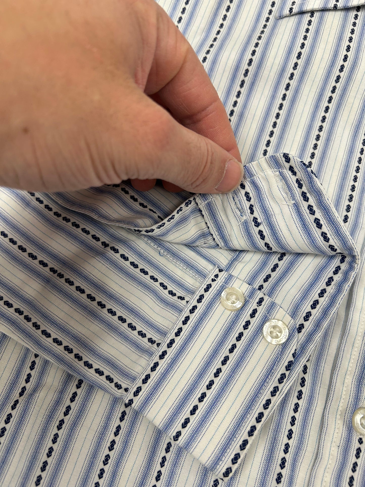 Vintage 00s Billabong Surf Polo Button Up Polo Long Sleeve Shirt Tagged Slim Fit Medium 22.25x29.75 Inches