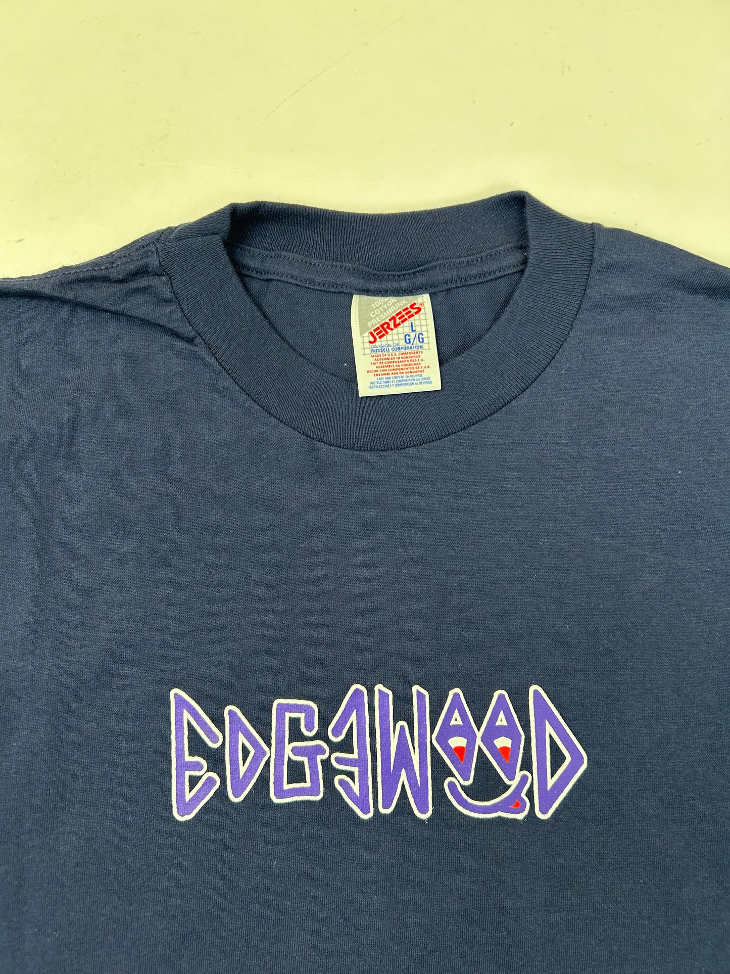 Edgewood NJ first edition “Deeper Than The Roots.” Tee Large 21.5x31.25 Inches 90s JERZEES 100% Cotton USA Navy Blue