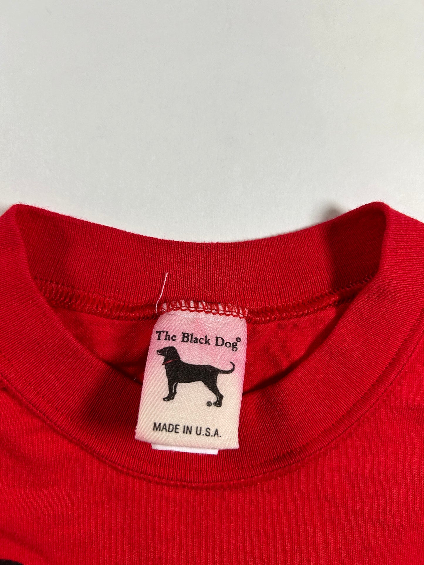 Vintage The Black Dog Martha's Vineyard 1997 Shirt Red Youth 8 18x24 Inches USA