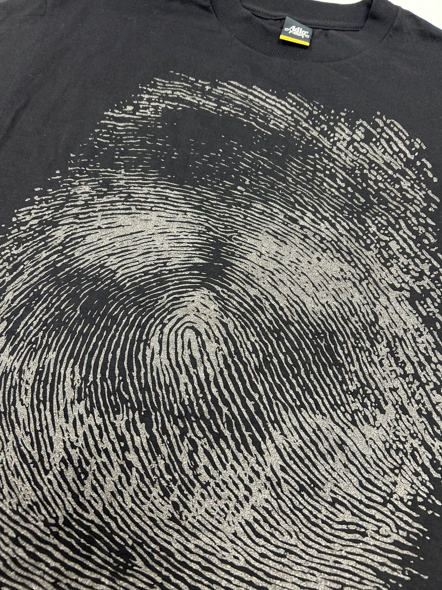 Vintage Adio Footwear Finger Print Skull Graphic Skate Tee Medium 20.5x29.5 Inches Skateboarding