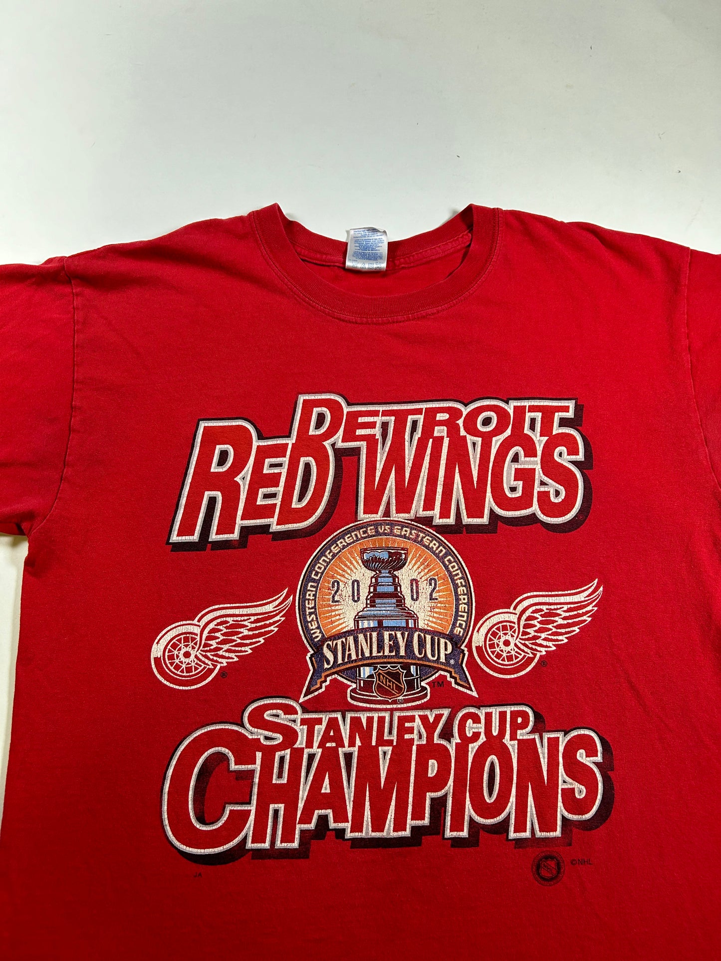 Vintage 2002 Detroit Red Wings NHL Stanley Cup Champions NHL Tee Large Red As Is