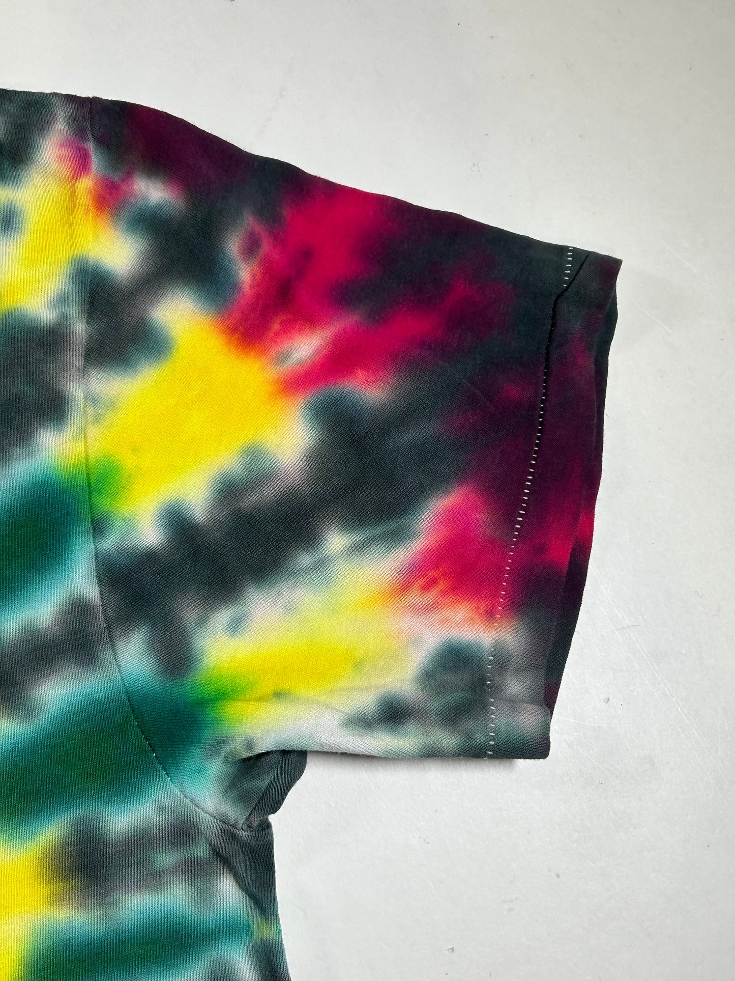 Vintage 1996 Grateful Dead Lithuania Basketball Team Tie Dye Tee USA Large 22.25x29.5 Inches
