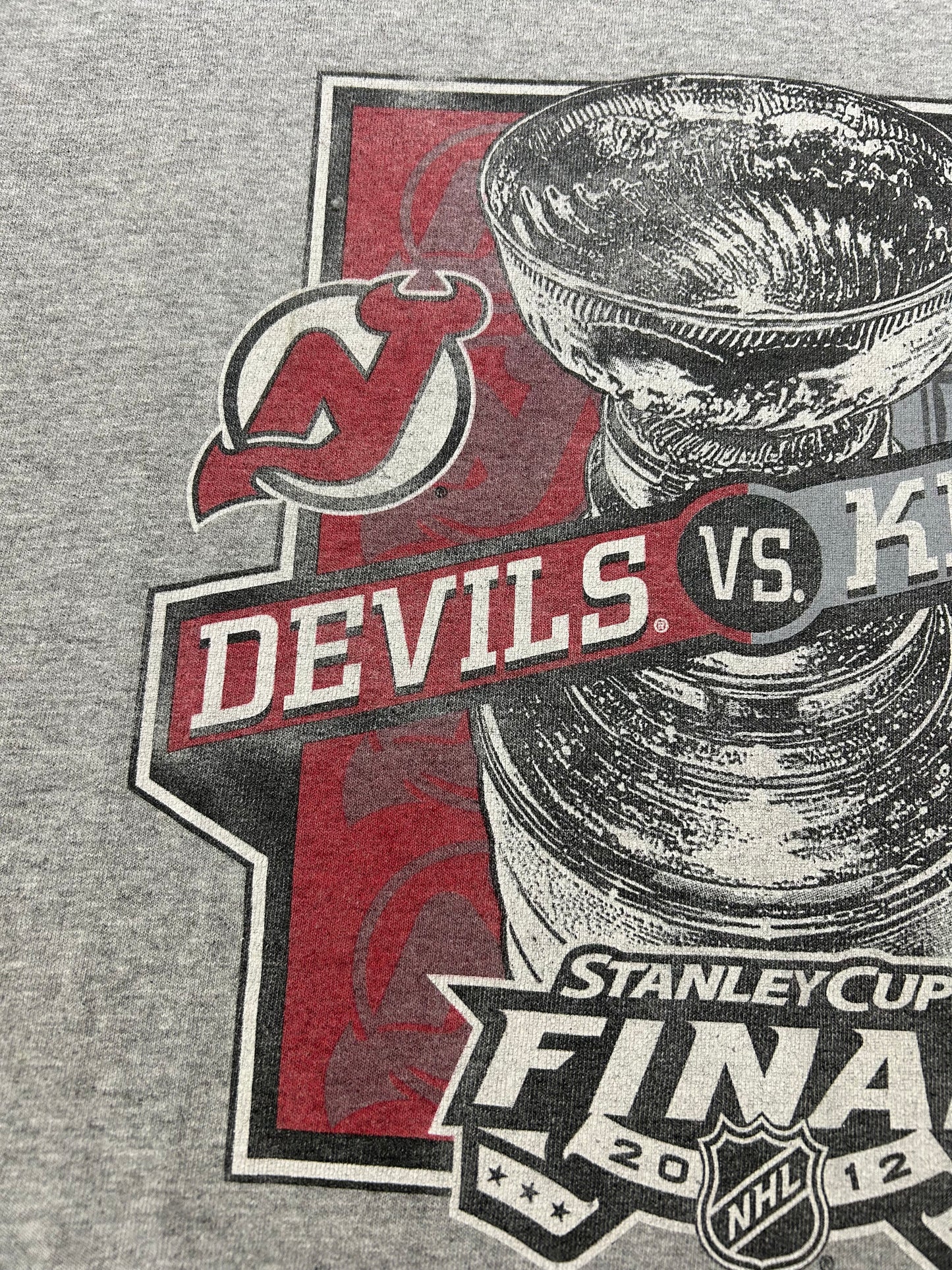 Majestic 2012 NHL Stanley Cup Matchup New Jersey Devils Vs. Los Angeles Kings Tee XL 23x29.25 Inches As Is