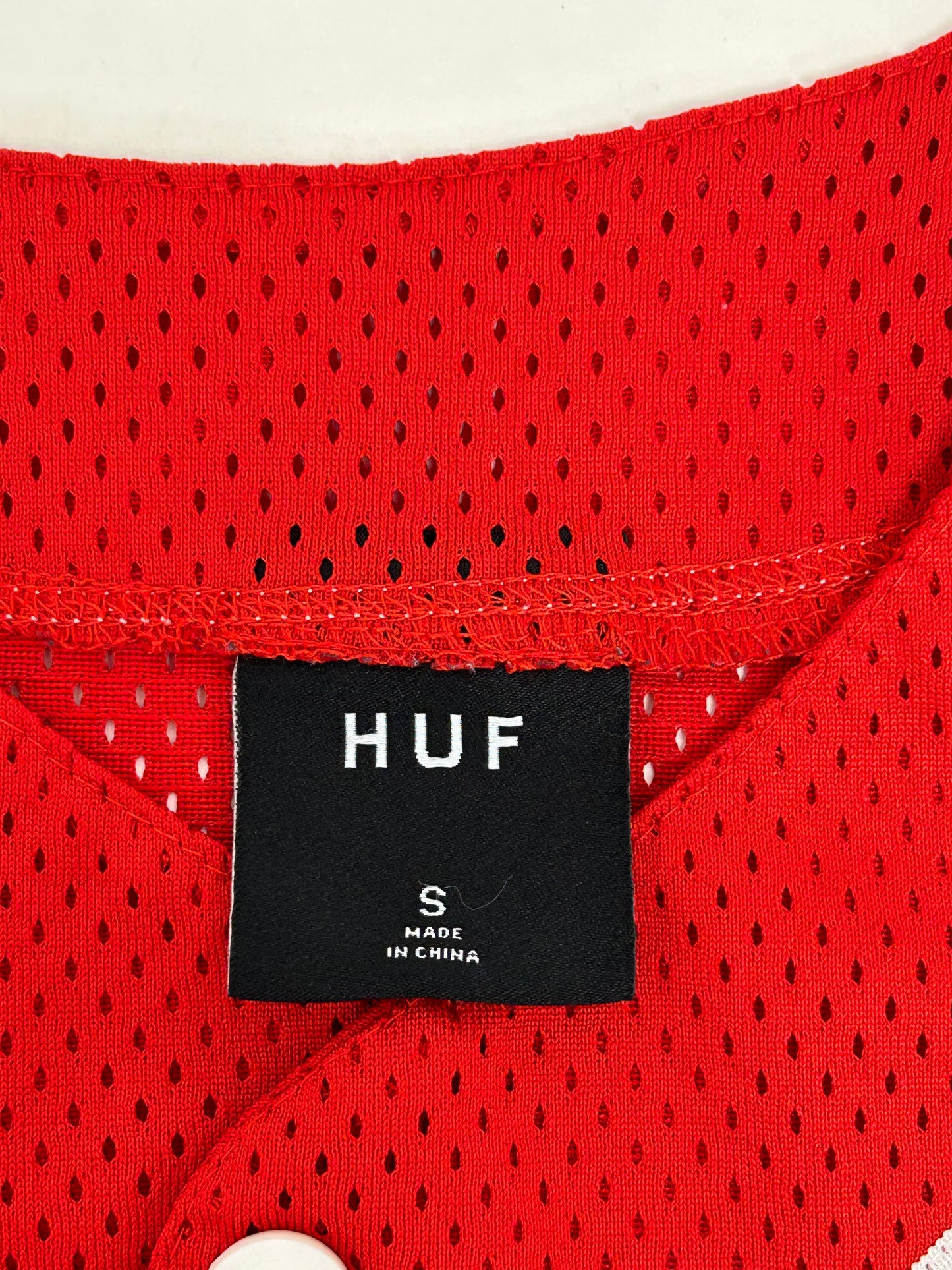 HUF Button-up Jersey Red Embroidered H Logo Short Sleeve Men’s Small 21x28.75 Inches